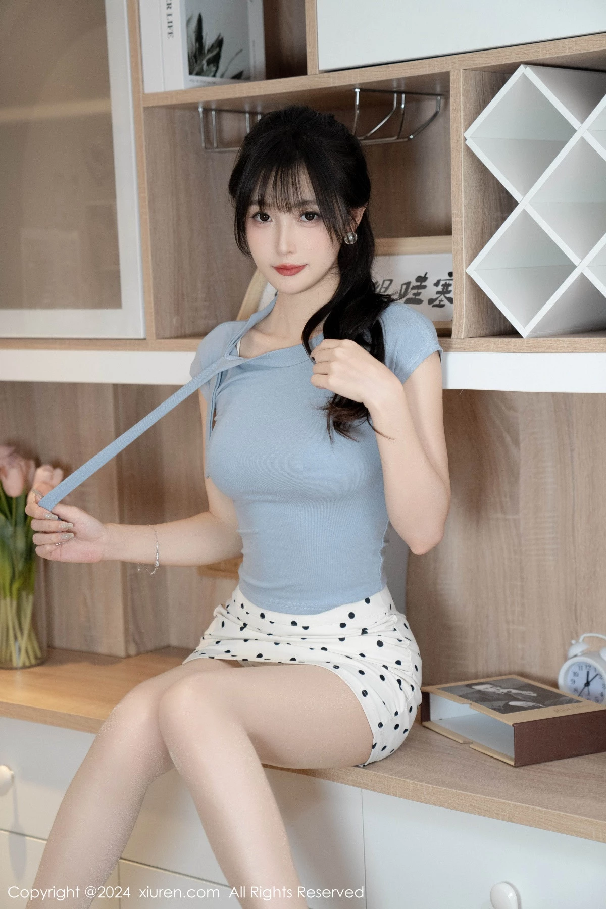 [[XiuRen秀人网]秀人网]No.9054_模特林星阑蓝色短T配白短裙+粉色情趣服饰秀曼妙身姿诱惑写真99P