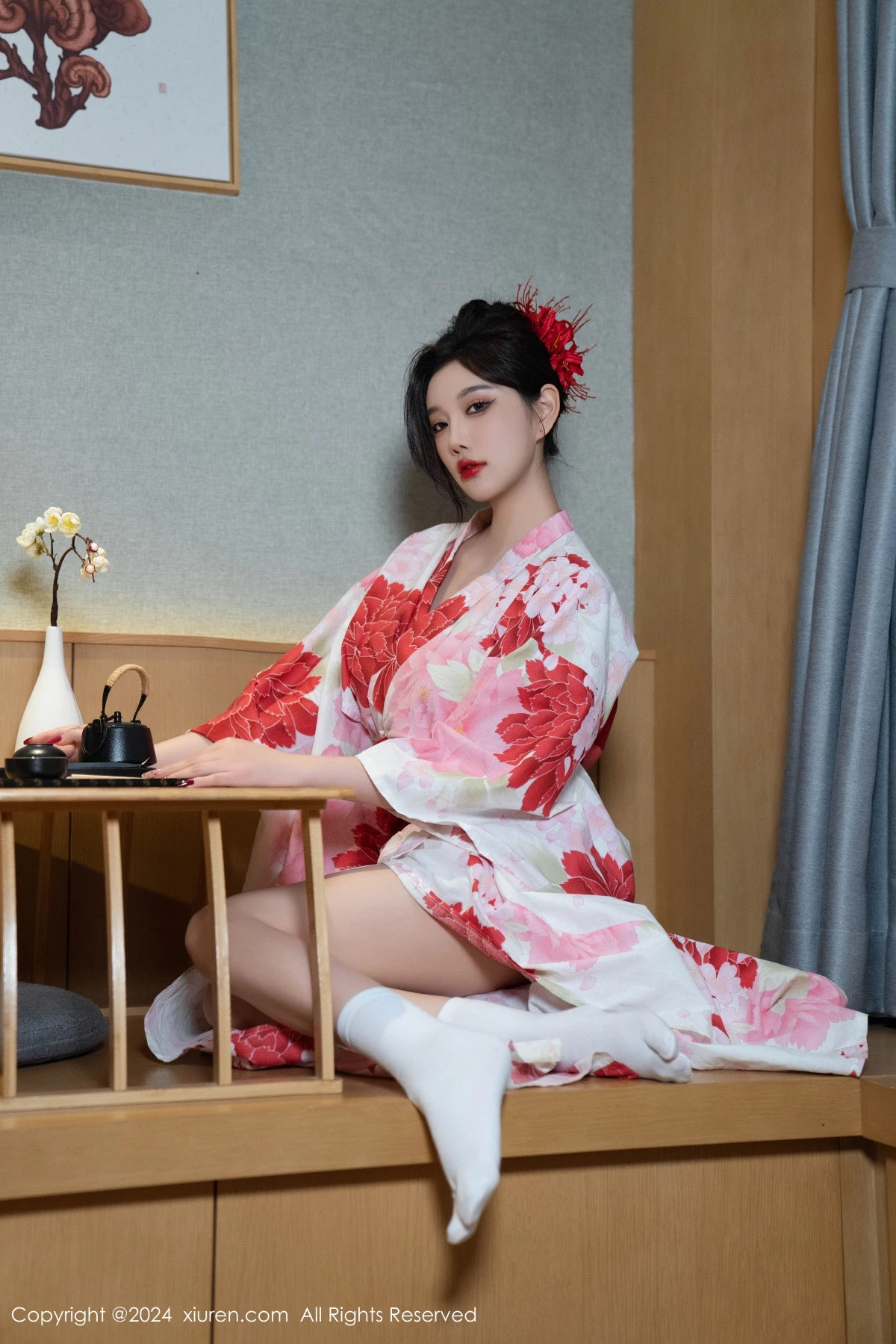 [[XiuRen秀人网]秀人网]No.9208_女神杨晨晨性感红色花朵服饰露红色情趣内衣秀丰腴身材诱惑写真96P