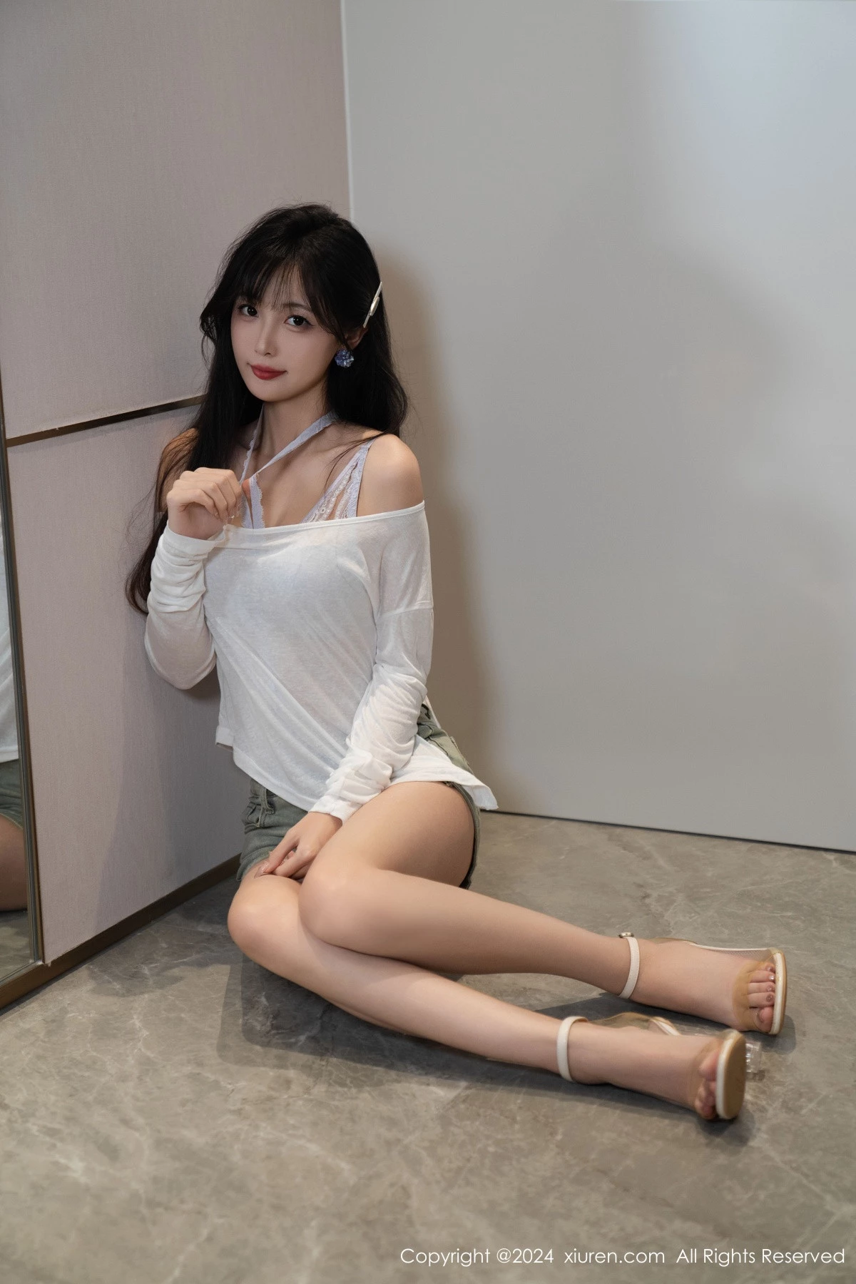 [[XiuRen秀人网]秀人网]No.9215_模特林星阑性感蓝色情趣内衣配超短牛仔裤秀曼妙身姿迷人写真96P
