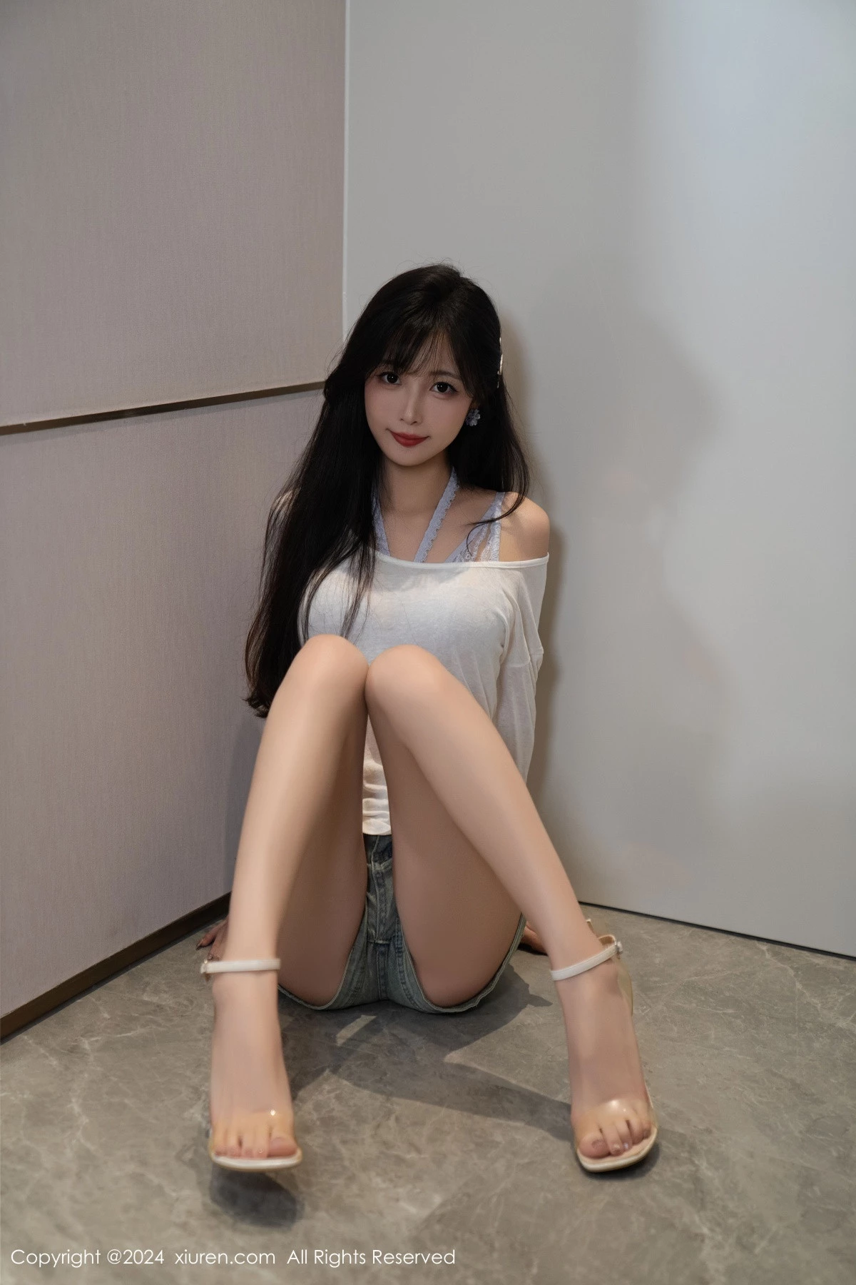 [[XiuRen秀人网]秀人网]No.9215_模特林星阑性感蓝色情趣内衣配超短牛仔裤秀曼妙身姿迷人写真96P