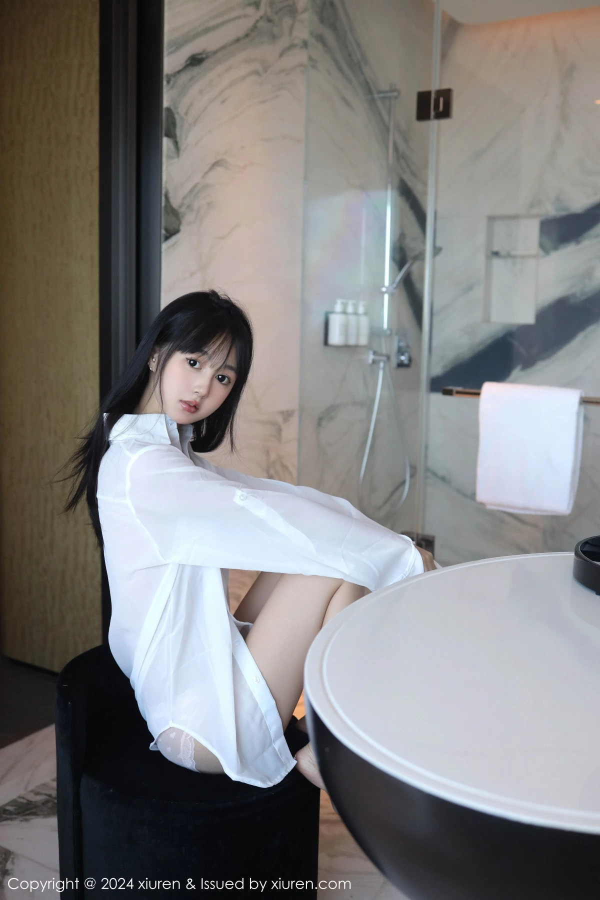 [[XiuRen秀人网]秀人网]No.9251_新人模特林好好私房浴室性感白色衬衣半脱秀曼妙身姿诱惑写真67P