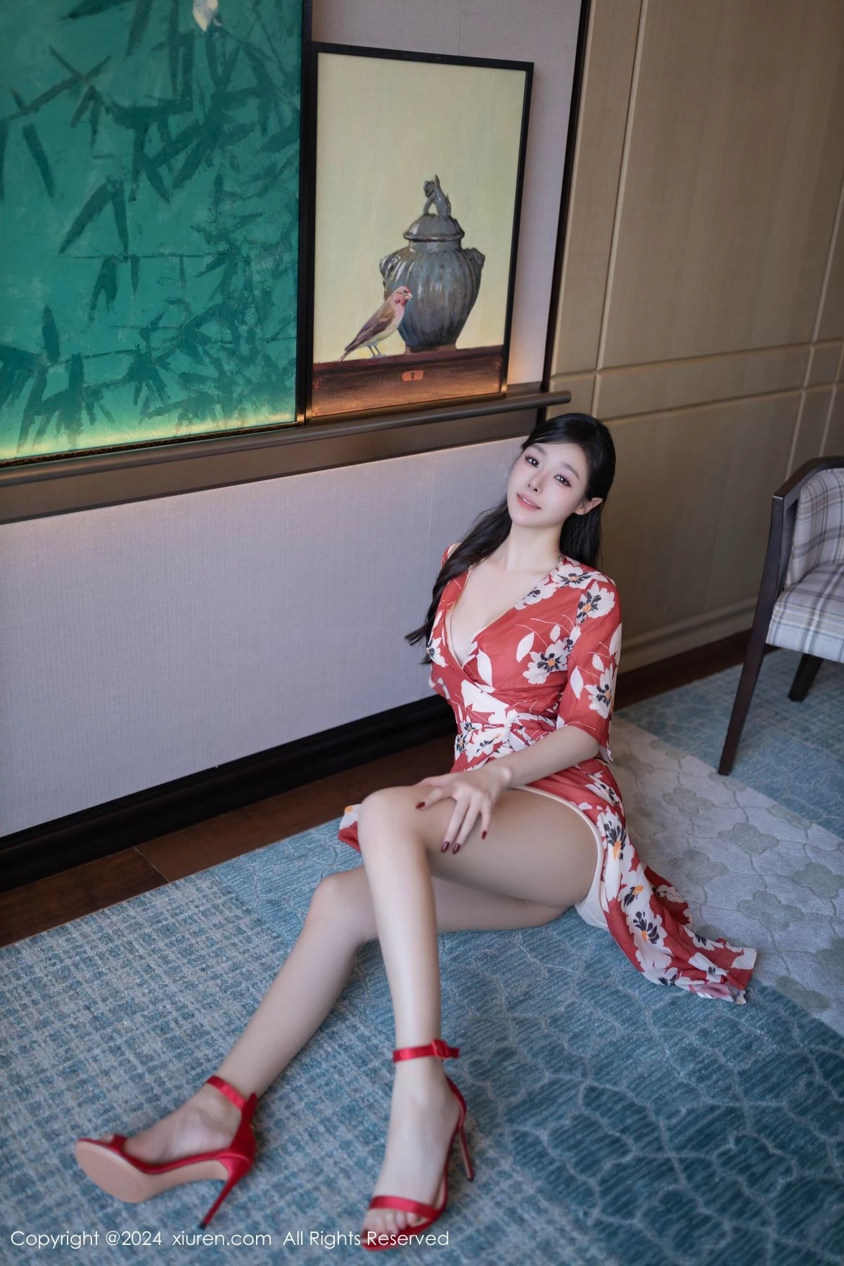 [[XiuRen秀人网]秀人网]No.9270_模特小逗逗性感花朵连衣裙露白色情趣内衣秀曼妙身姿诱惑写真80P