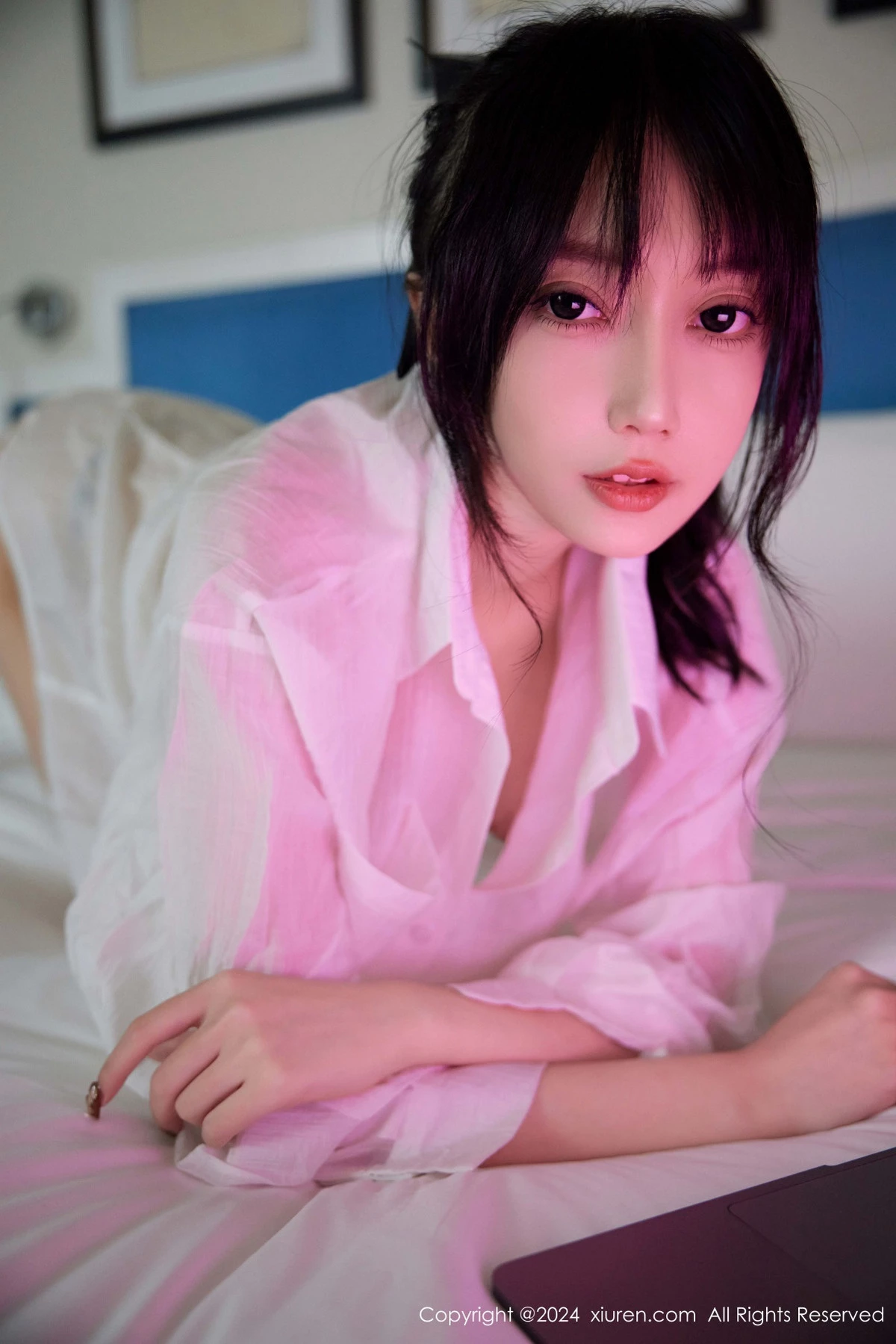 [[XiuRen秀人网]秀人网]No.9274_模特玥儿玥er浴室性感白色衬衫配白色丝袜秀曼妙身姿诱惑写真75P