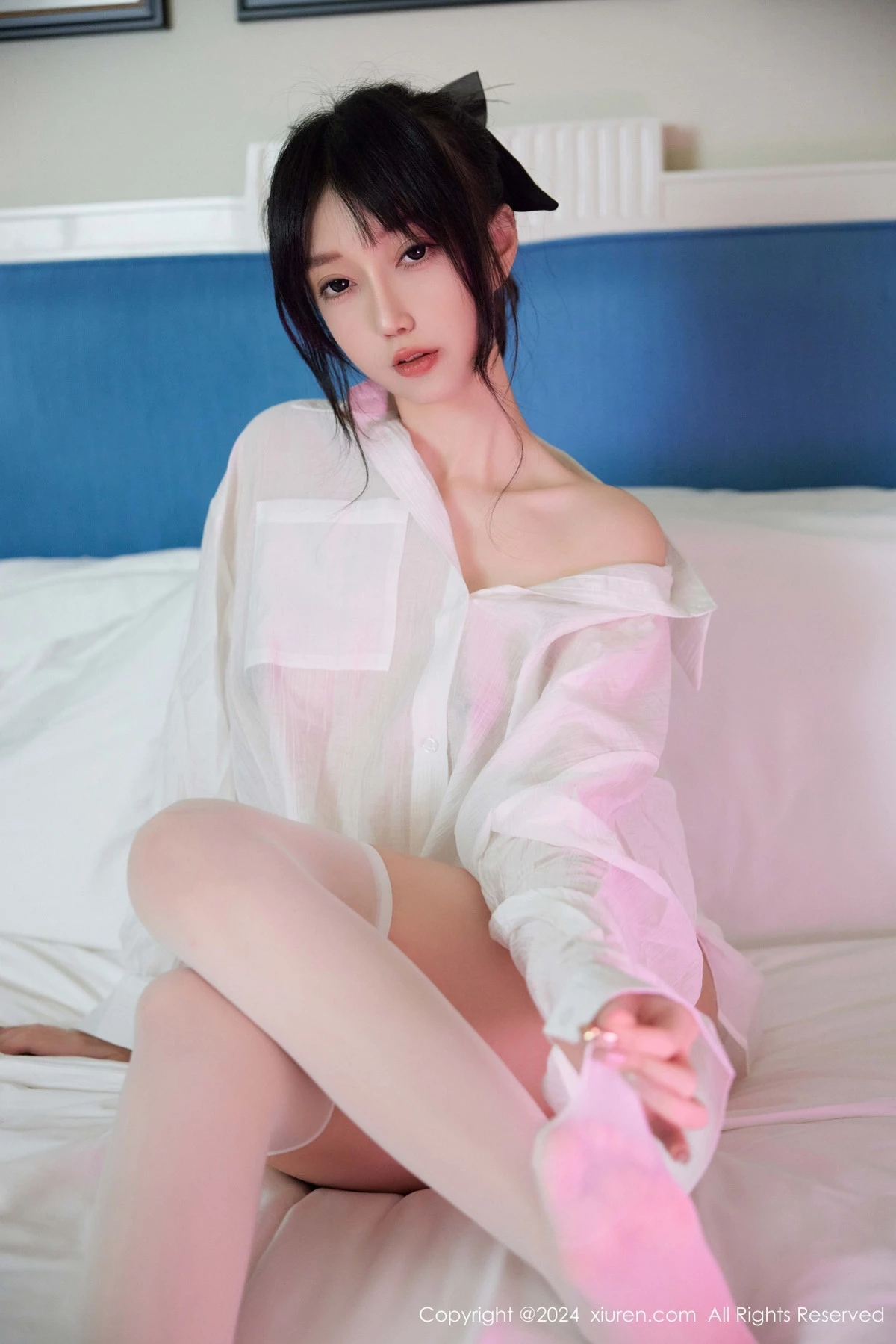 [[XiuRen秀人网]秀人网]No.9274_模特玥儿玥er浴室性感白色衬衫配白色丝袜秀曼妙身姿诱惑写真75P