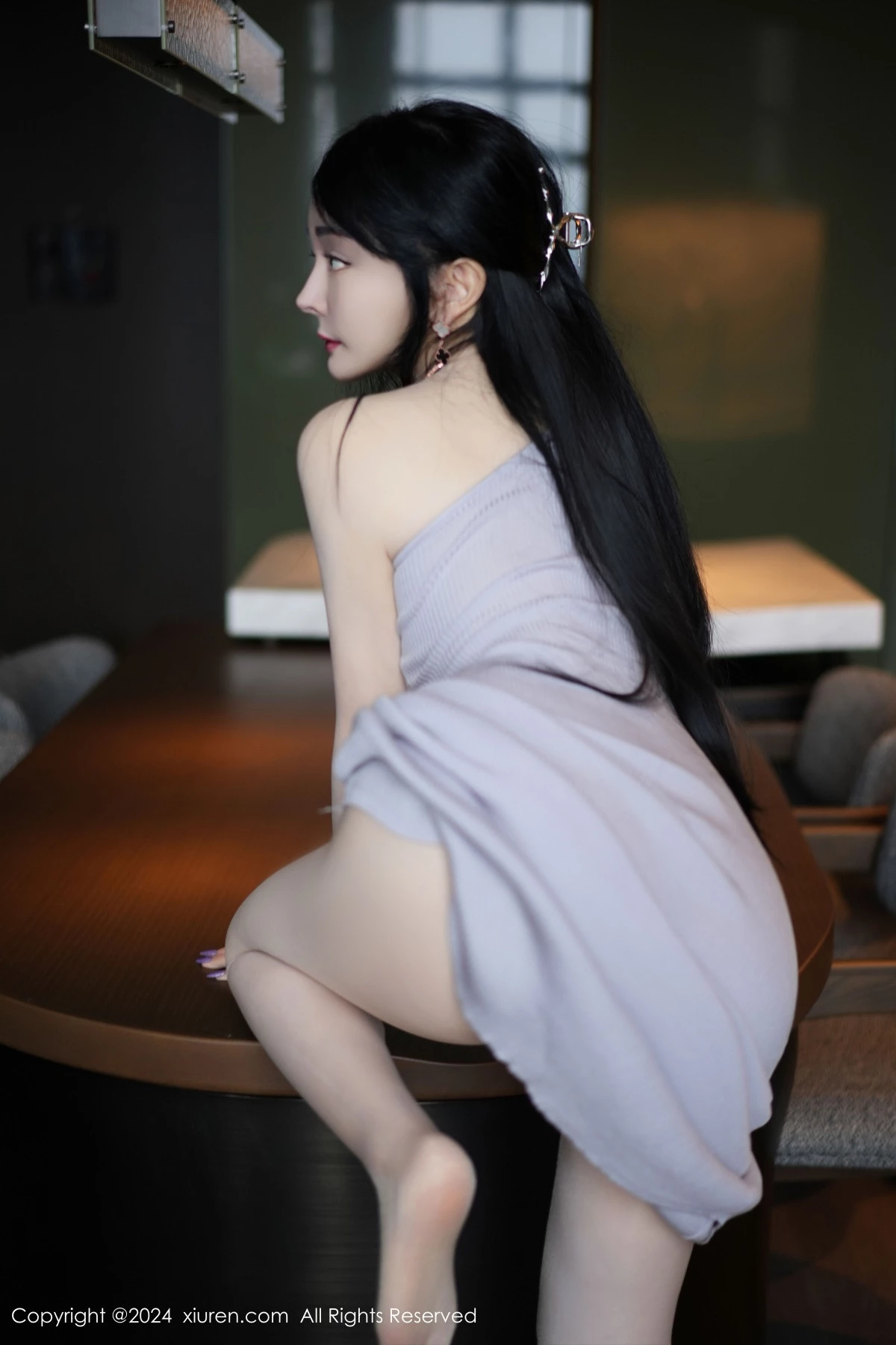 [[XiuRen秀人网]秀人网]No.9183_模特允爾私房性感紫色连衣裙配肉色丝袜秀丰腴身材撩人诱惑写真70P