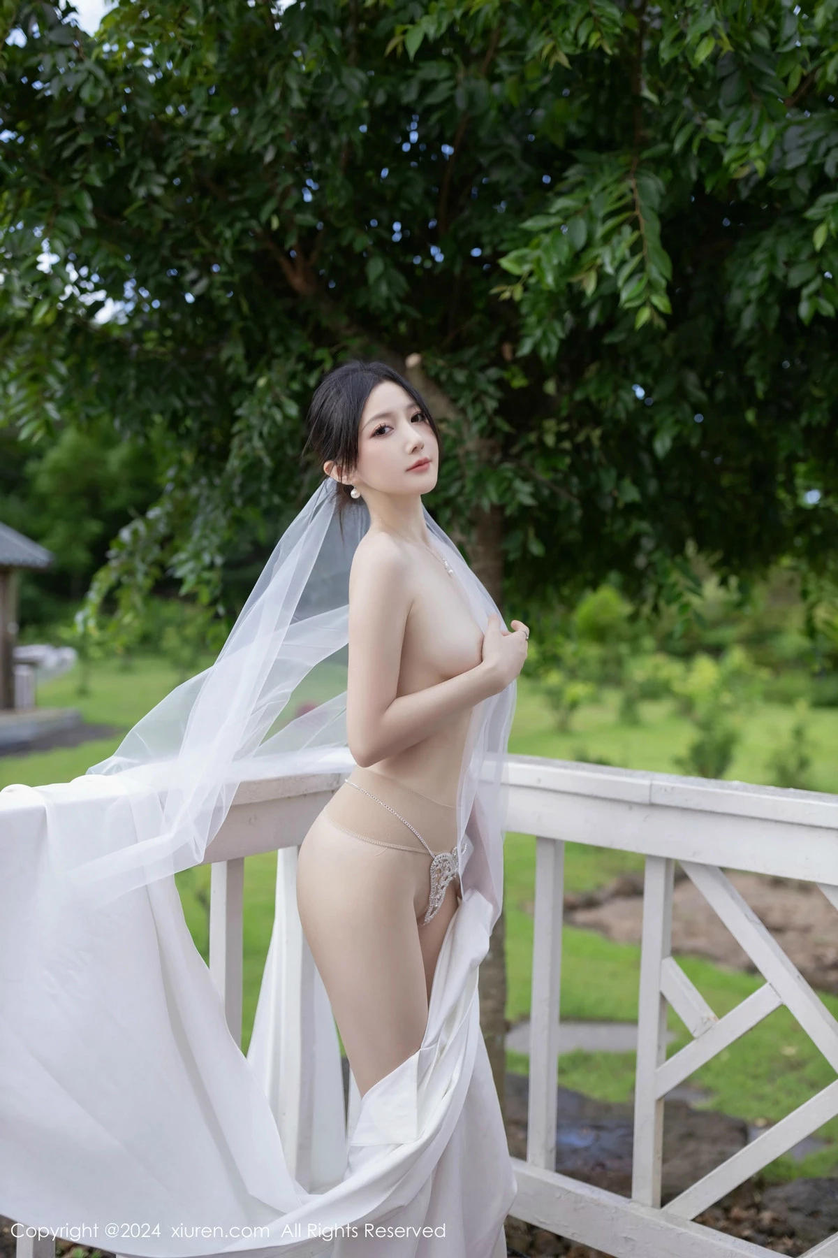 [[XiuRen秀人网]秀人网]No.9387_模特鱼子酱Fish婚礼主题性感白色婚纱配白丝袜秀曼妙身姿诱惑写真81P