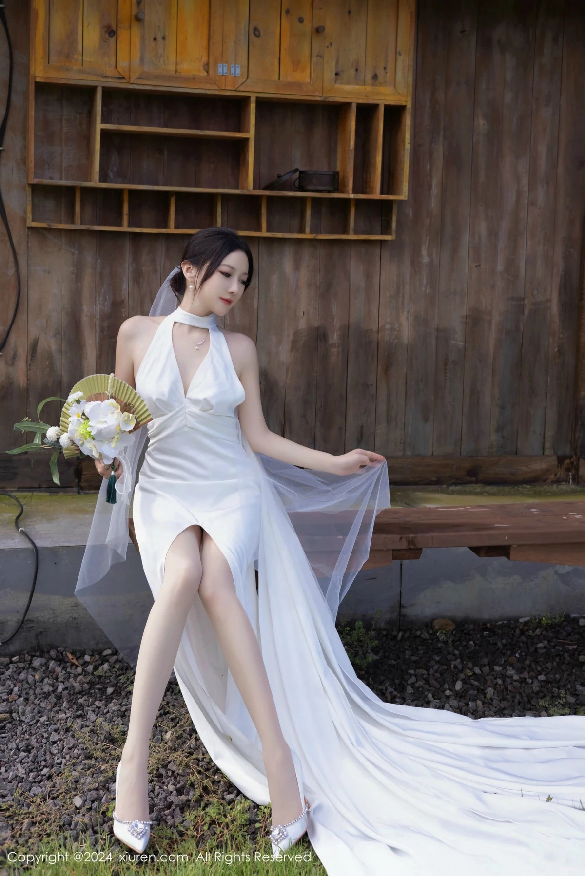 [[XiuRen秀人网]秀人网]No.9387_模特鱼子酱Fish婚礼主题性感白色婚纱配白丝袜秀曼妙身姿诱惑写真81P