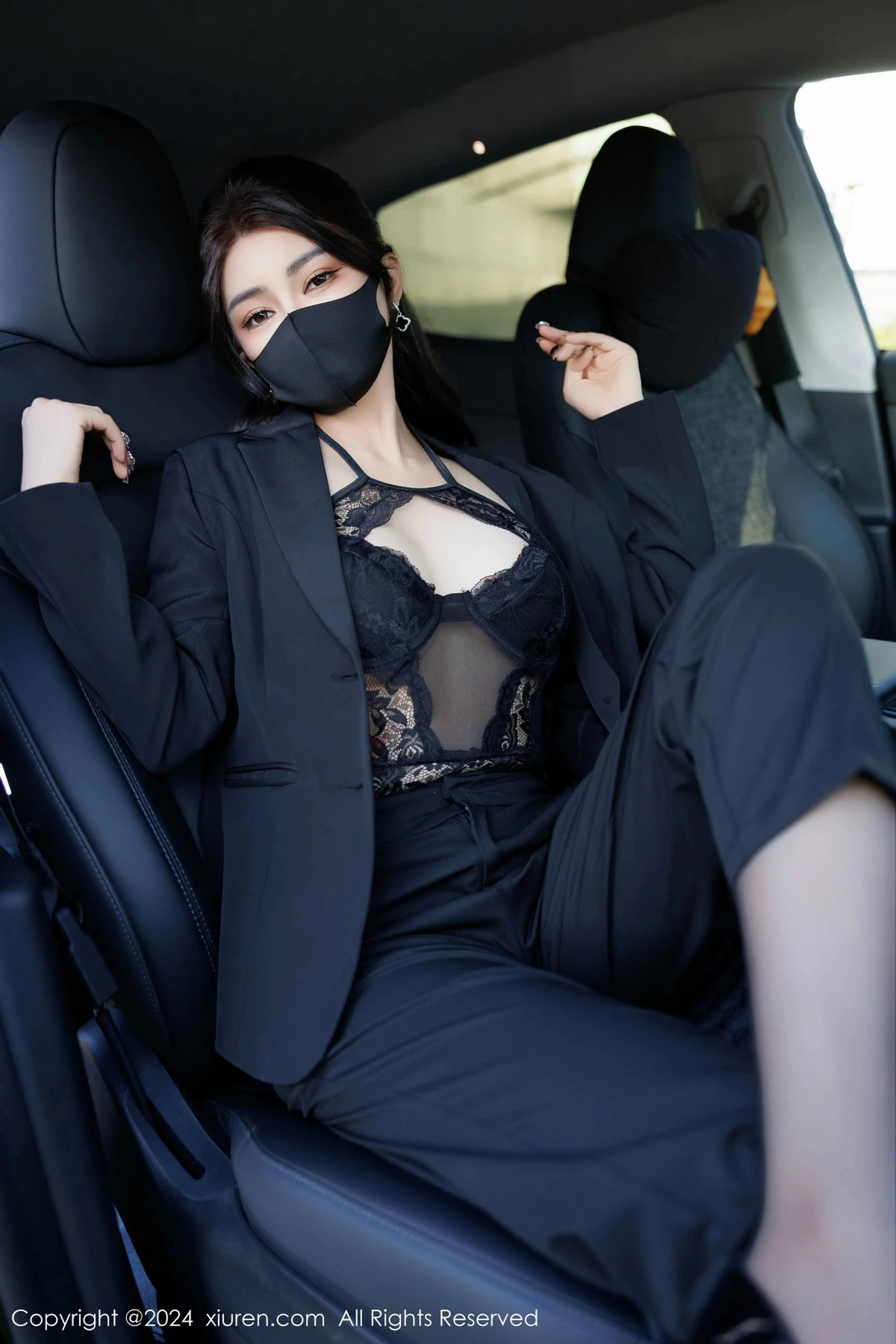 [[XiuRen秀人网]秀人网]No.9405_模特凯竹Quinn性感黑色OL制服露黑色蕾丝情趣连体衣完美诱惑写真84P