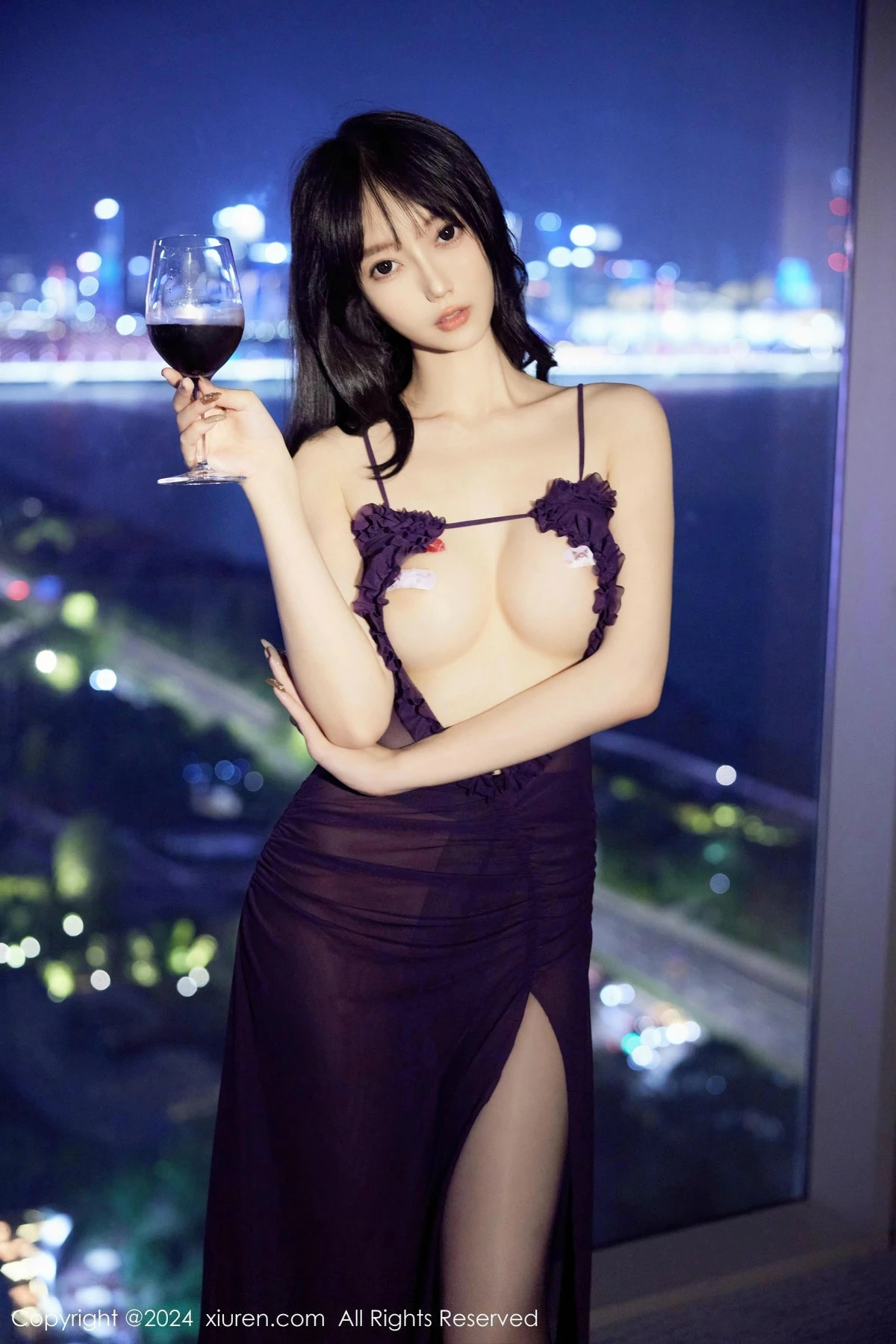 [[XiuRen秀人网]秀人网]No.9344_模特玥儿玥er性感紫色薄纱吊带情趣长裙秀凹凸身材惹火诱惑写真60P