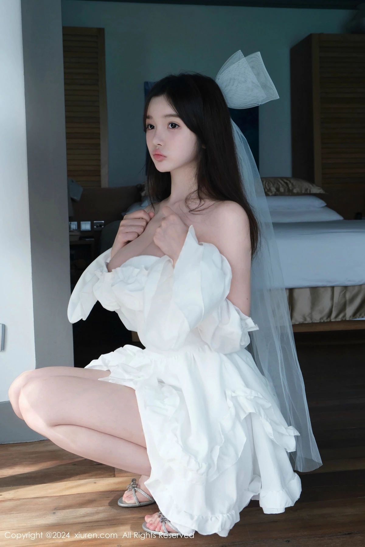 [[XiuRen秀人网]秀人网]No.9535_模特糯美子MINIbabe性感白色婚纱配情趣内衣秀惹火身材诱惑写真59P