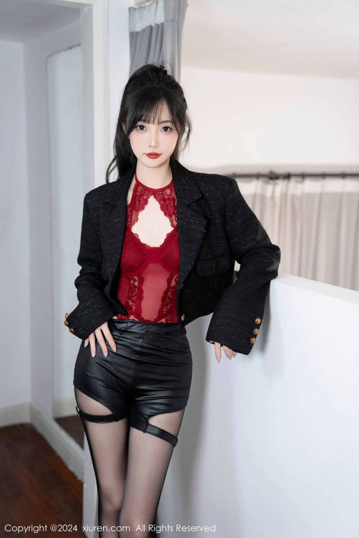 [[XiuRen秀人网]秀人网]No.9561_模特林星阑性感红色蕾丝连体衣配黑丝吊袜秀曼妙身姿诱惑写真90P