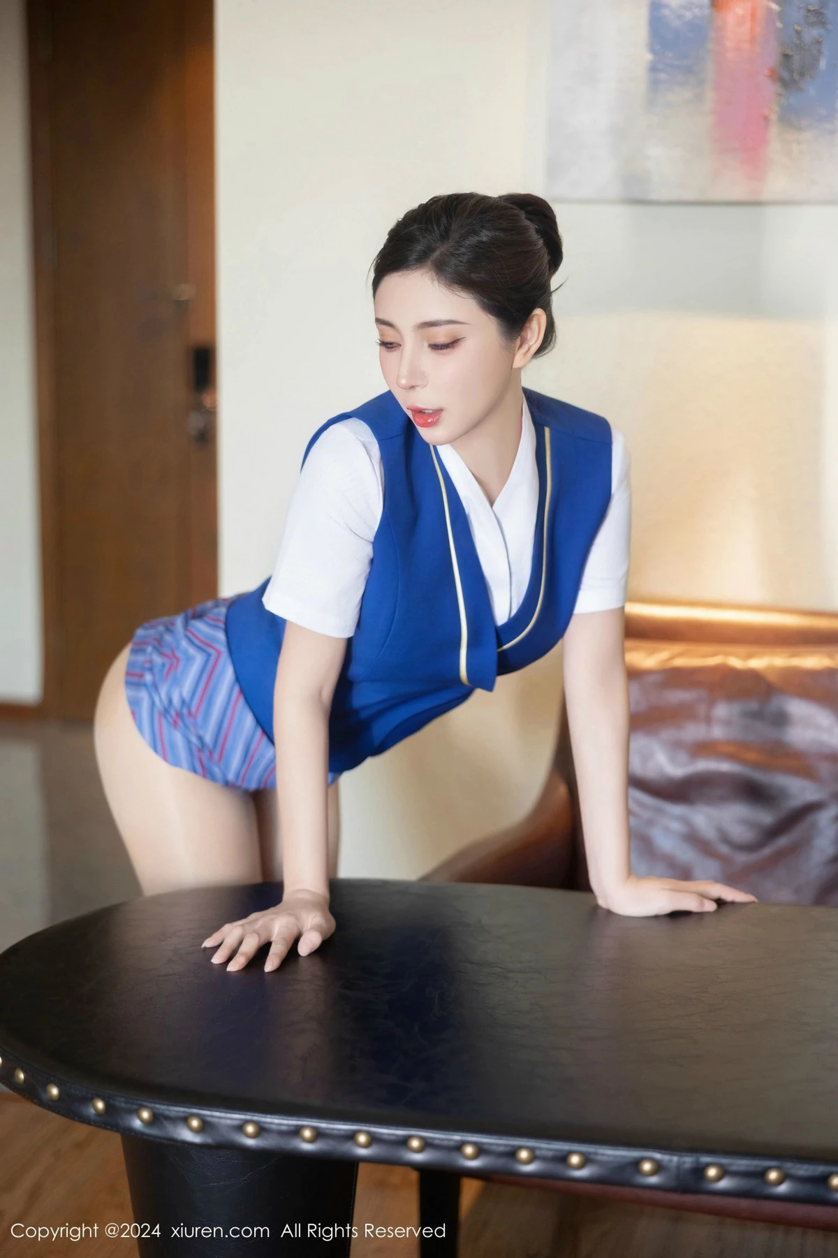 [[XiuRen秀人网]秀人网]No.9612_模特小蛮妖Yummy性感空姐制服露蕾丝内衣秀完美身材诱惑写真78P
