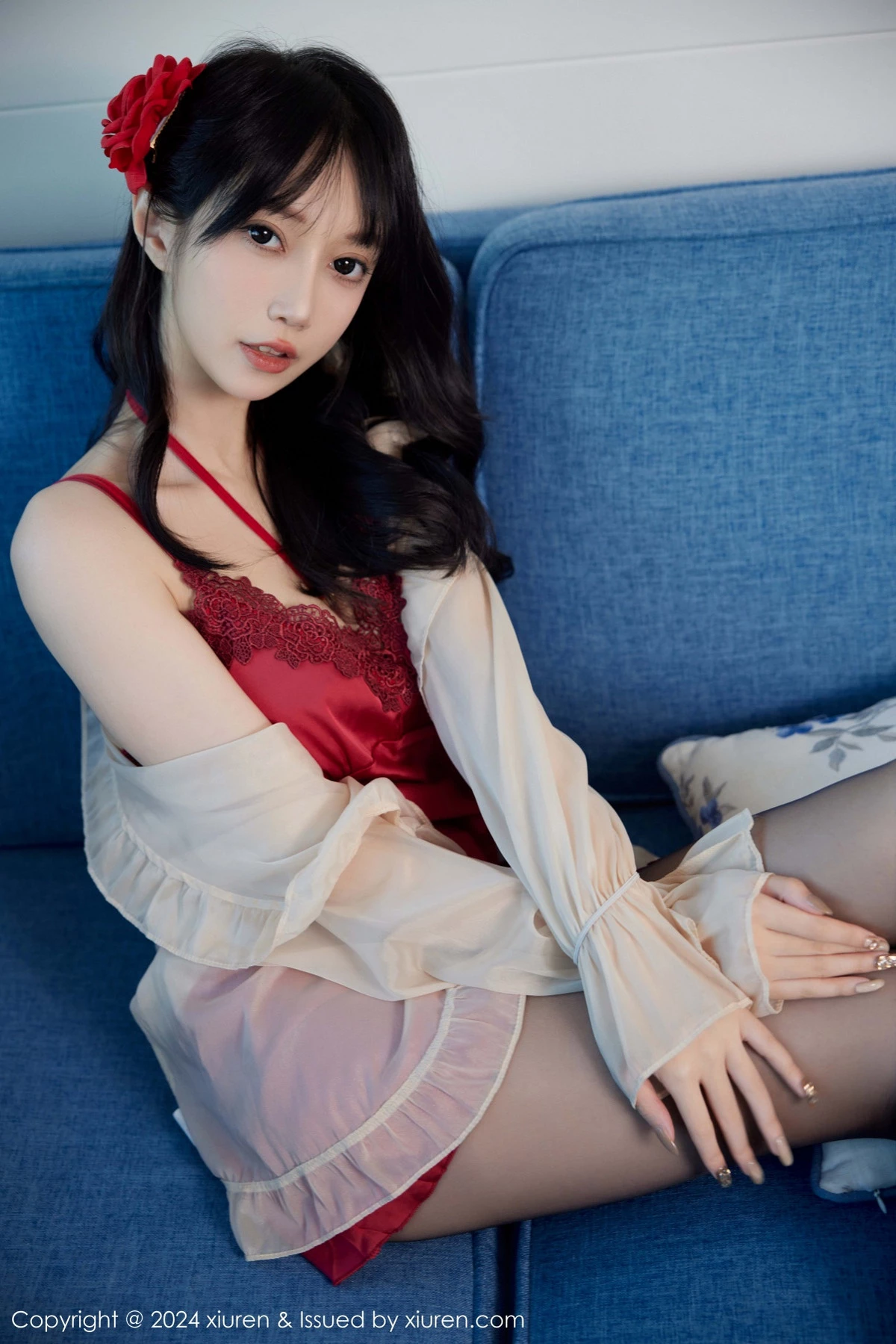 [[XiuRen秀人网]秀人网]No.9488_模特玥儿玥er性感红色睡裙露红色内衣配超薄黑色秀美腿诱惑写真79P