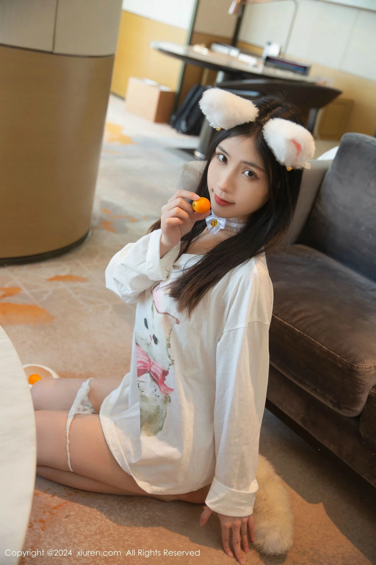 [[XiuRen秀人网]秀人网]No.9689_模特刘婷婷性感白色T恤配白色情趣内衣秀惹火身材撩人诱惑写真80P