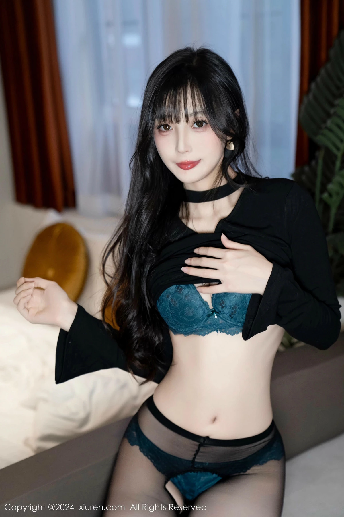 [[XiuRen秀人网]秀人网]No.9691_模特林星阑性感墨绿色内衣配超薄黑丝秀曼妙身姿迷人诱惑写真100P