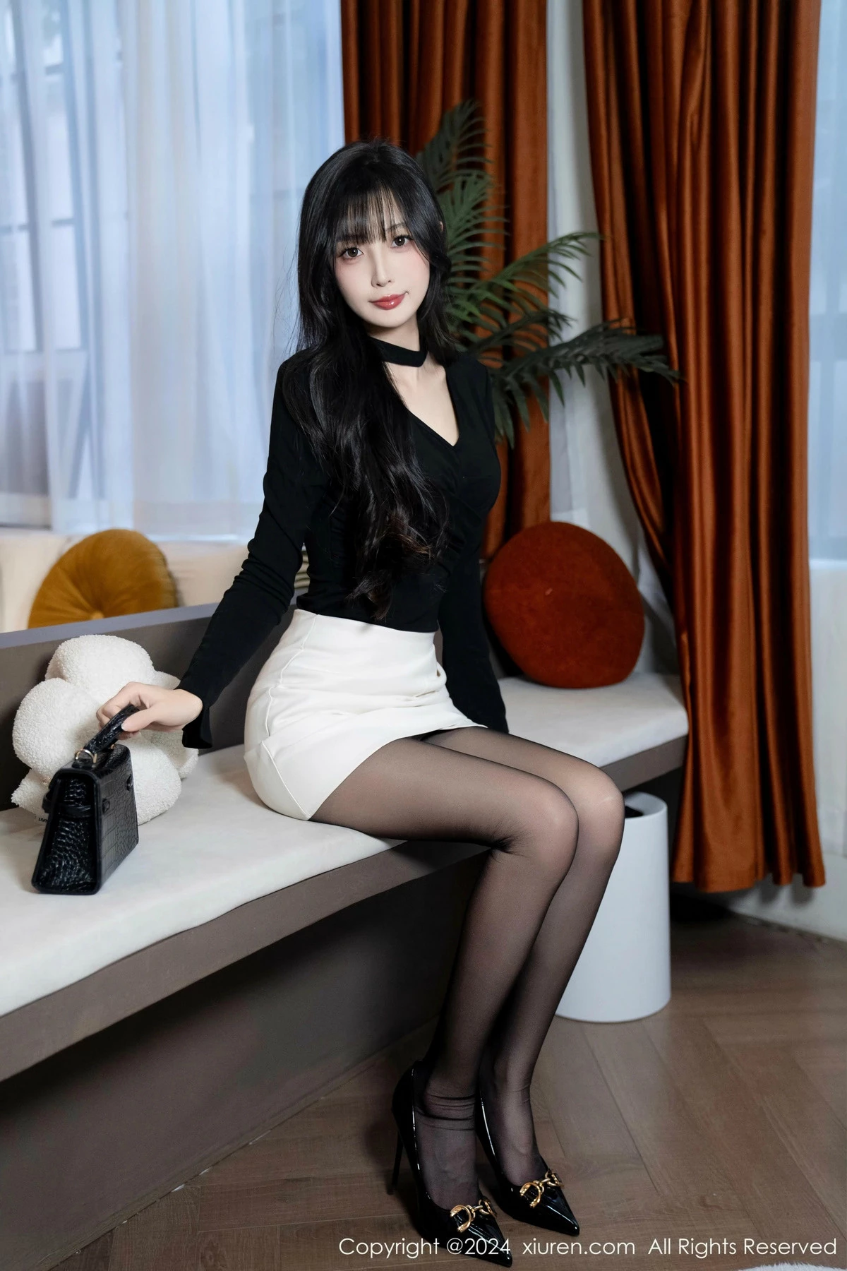 [[XiuRen秀人网]秀人网]No.9691_模特林星阑性感墨绿色内衣配超薄黑丝秀曼妙身姿迷人诱惑写真100P