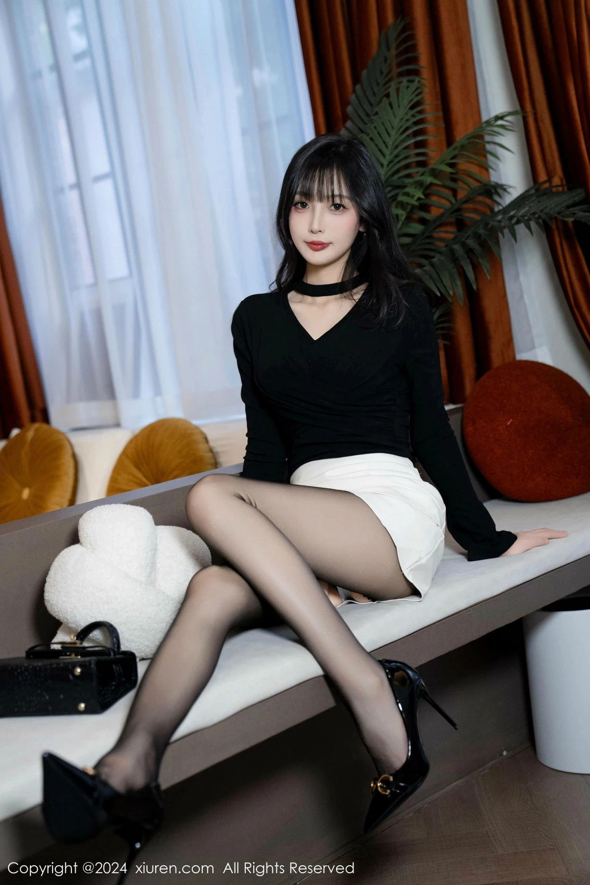 [[XiuRen秀人网]秀人网]No.9691_模特林星阑性感墨绿色内衣配超薄黑丝秀曼妙身姿迷人诱惑写真100P