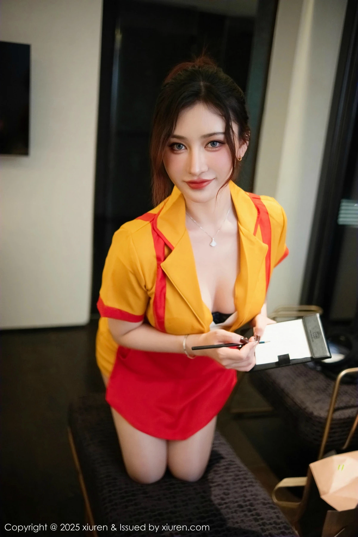 [[XiuRen秀人网]秀人网]No.9695_模特蕾蕾醒了没性感黄色厨娘服饰露深色内衣秀丰腴身材诱惑写真42P