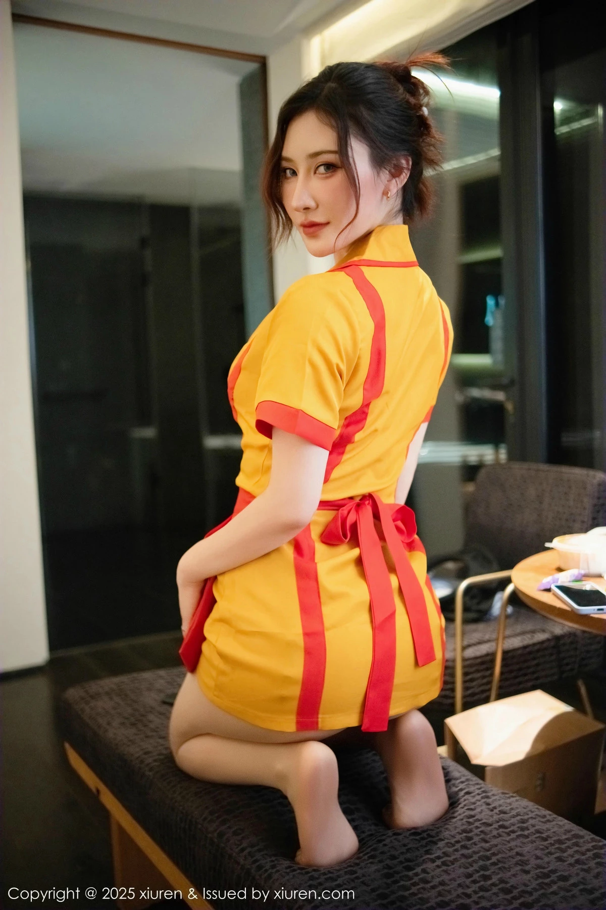 [[XiuRen秀人网]秀人网]No.9695_模特蕾蕾醒了没性感黄色厨娘服饰露深色内衣秀丰腴身材诱惑写真42P