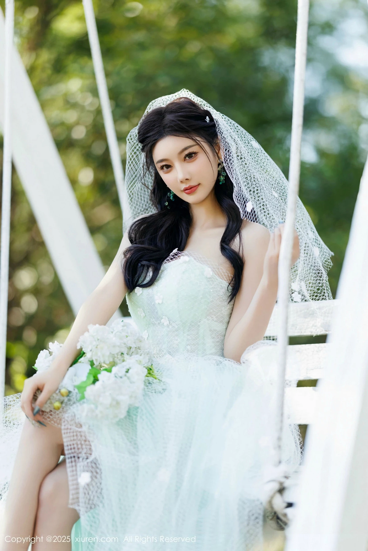 [[XiuRen秀人网]秀人网]No.9722_女神杨晨晨Yome性感白色情趣内衣配白丝吊袜秀丰腴身材诱惑写真83P
