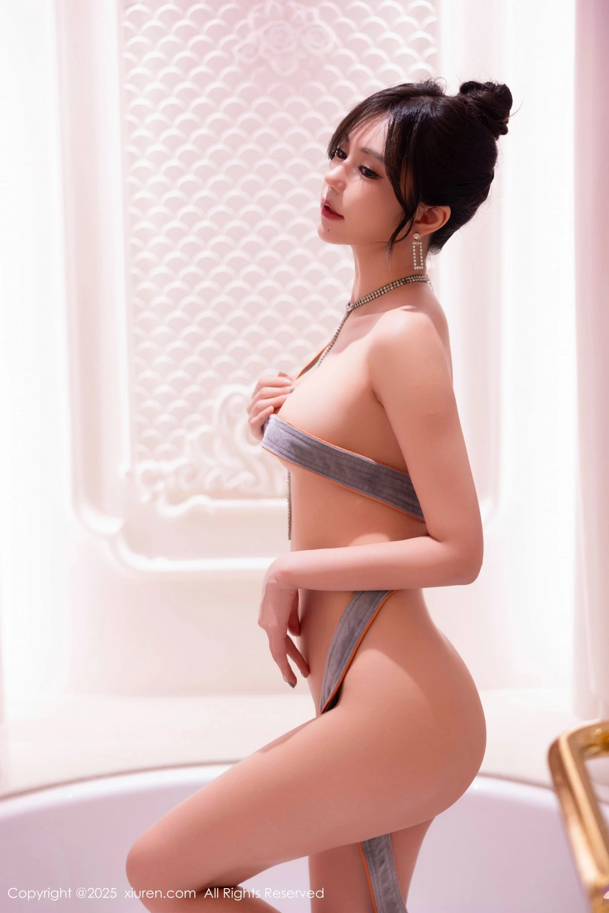 [[XiuRen秀人网]秀人网]No.9739_女神绮里嘉ula性感黑色情趣服饰配超薄肉丝秀曼妙身姿诱惑写真89P