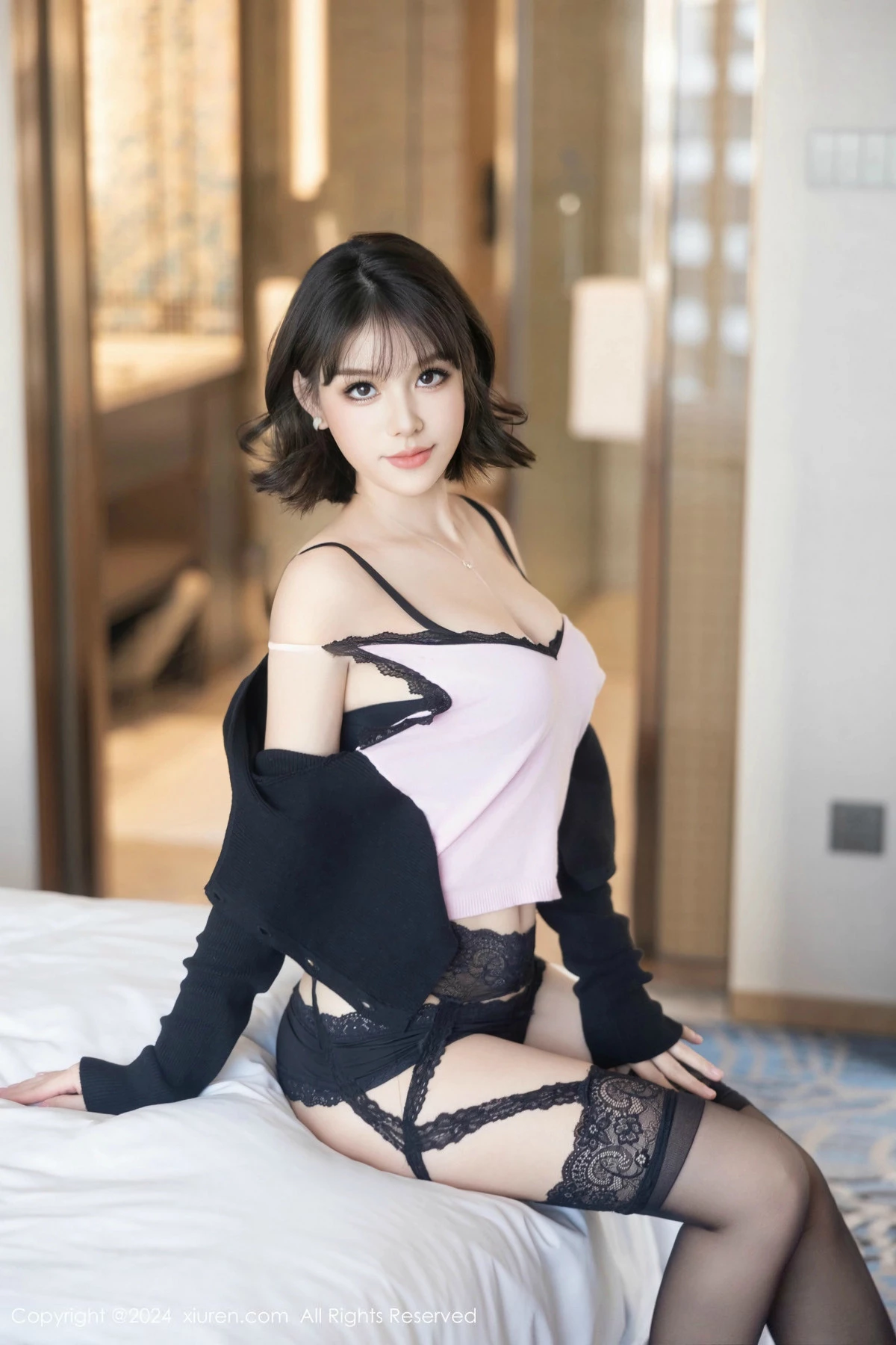 [[XiuRen秀人网]秀人网]No.9620_新人模特黎苏苏私房性感黑色内衣配黑丝吊袜秀曼妙身姿诱惑写真80P