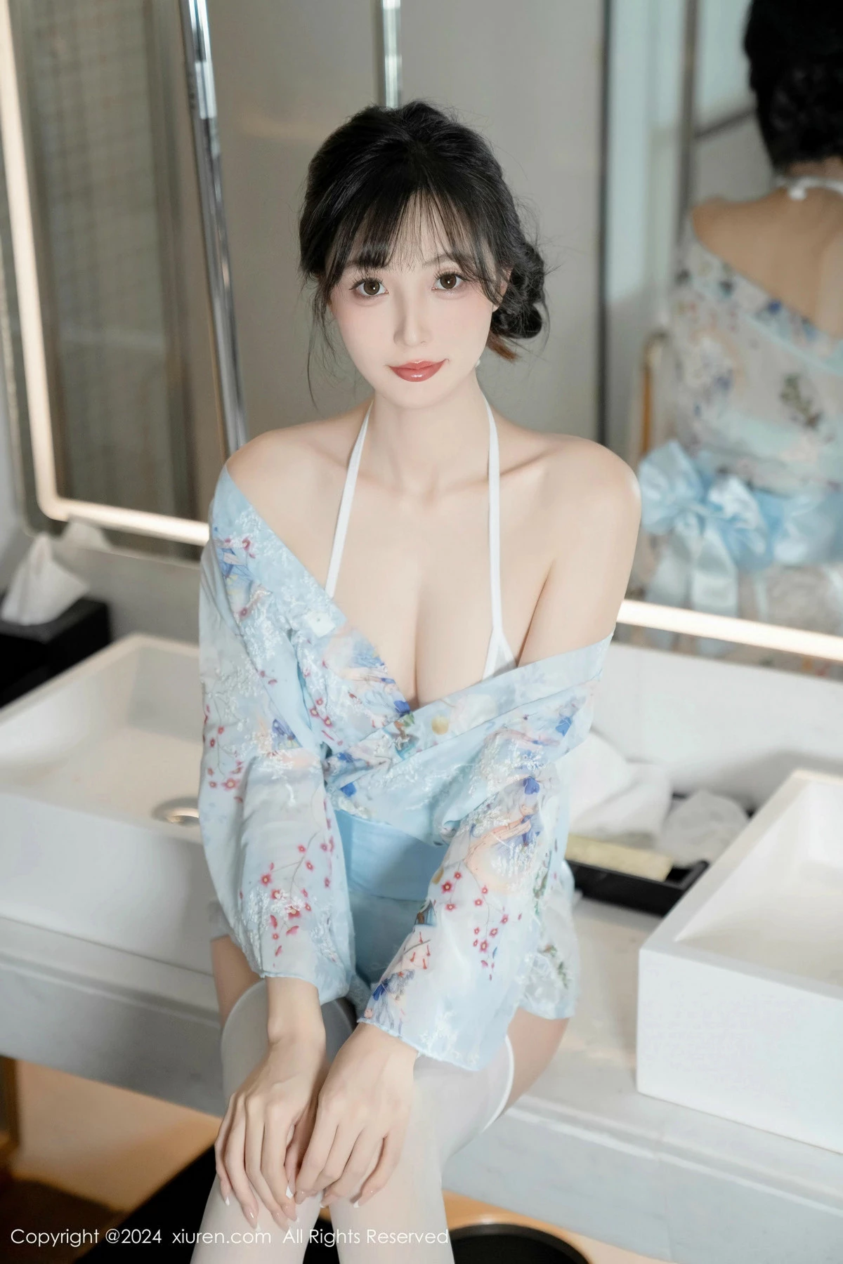 [[XiuRen秀人网]秀人网]No.9632_模特林星阑性感浅蓝色连衣短裙配白色丝袜秀曼妙身姿诱惑写真85P