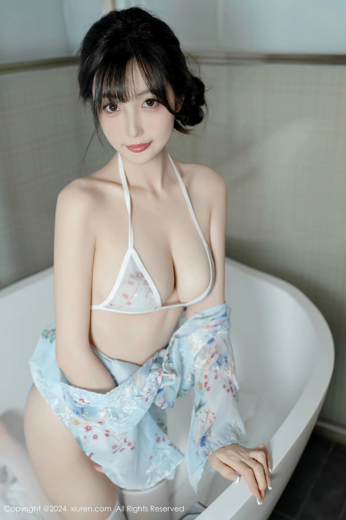 [[XiuRen秀人网]秀人网]No.9632_模特林星阑性感浅蓝色连衣短裙配白色丝袜秀曼妙身姿诱惑写真85P
