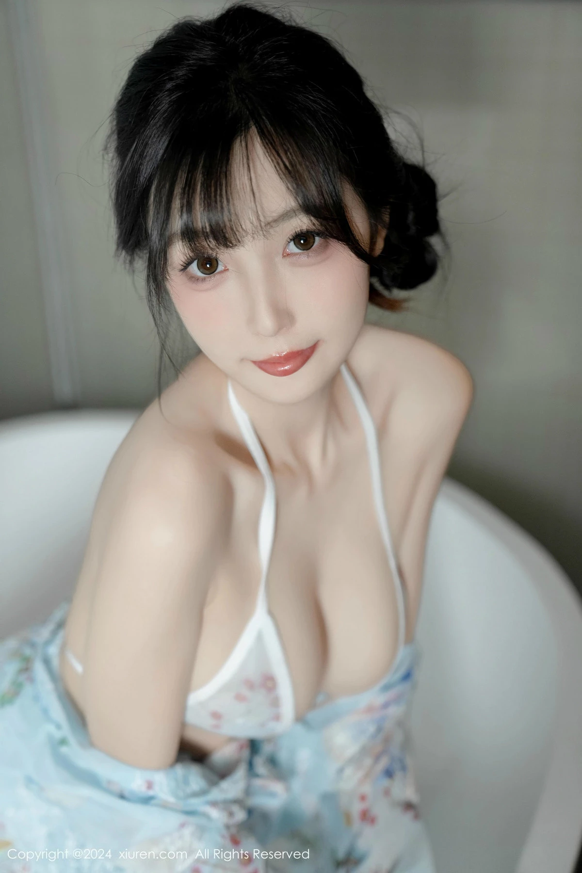 [[XiuRen秀人网]秀人网]No.9632_模特林星阑性感浅蓝色连衣短裙配白色丝袜秀曼妙身姿诱惑写真85P