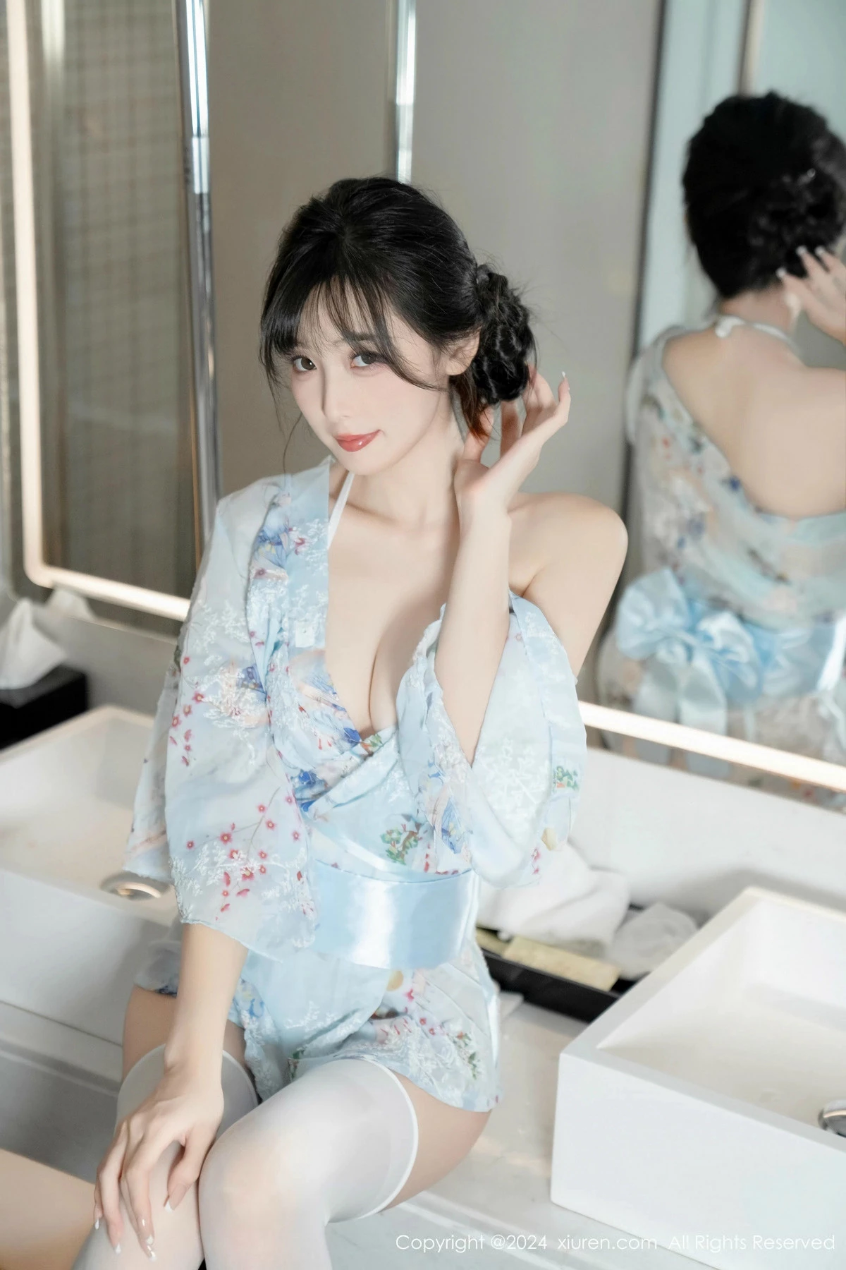 [[XiuRen秀人网]秀人网]No.9632_模特林星阑性感浅蓝色连衣短裙配白色丝袜秀曼妙身姿诱惑写真85P