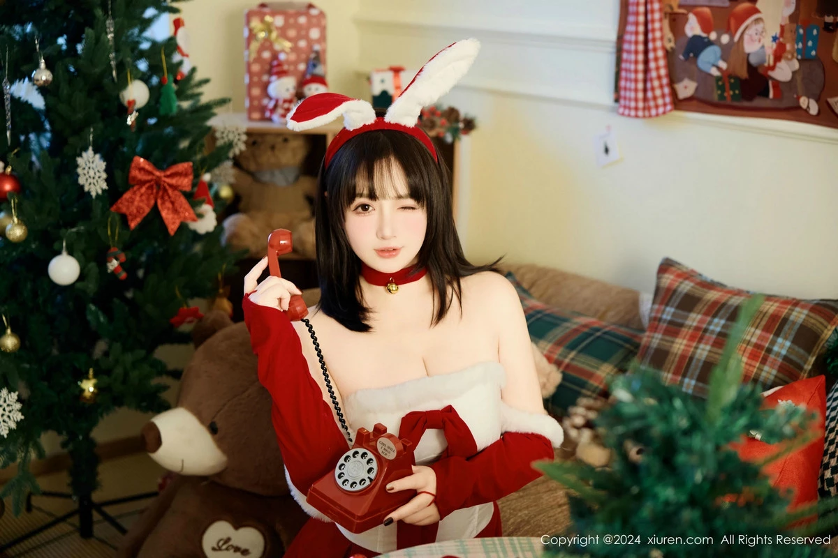 [[XiuRen秀人网]秀人网]No.9656_模特养乐多Doll圣诞主题性感红色连衣裙半脱秀丰腴身材诱惑写真53P
