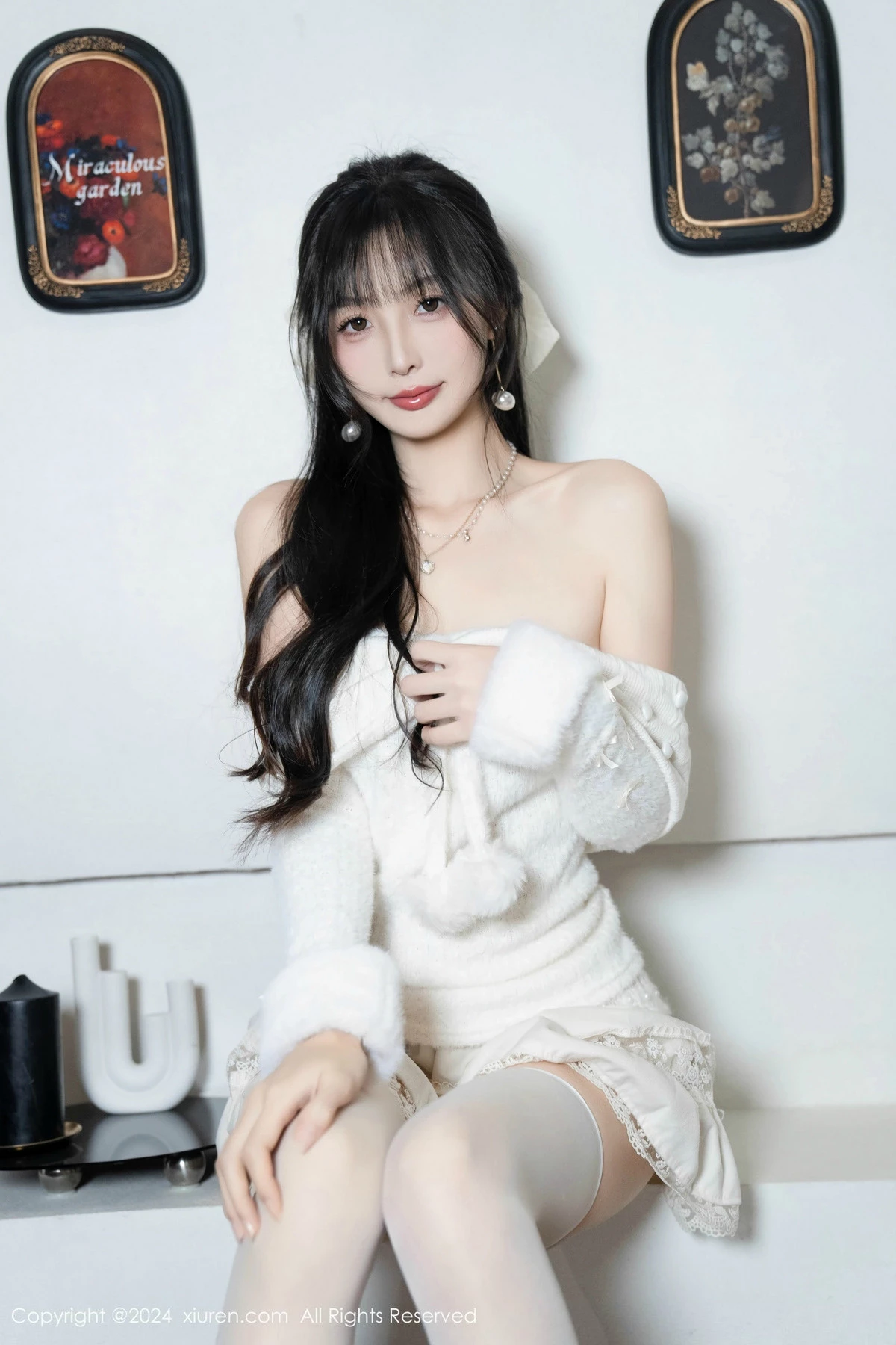 [[XiuRen秀人网]秀人网]No.9658_模特林星阑白色连衣短裙露红色情趣内衣配白丝袜秀美腿诱惑写真93P