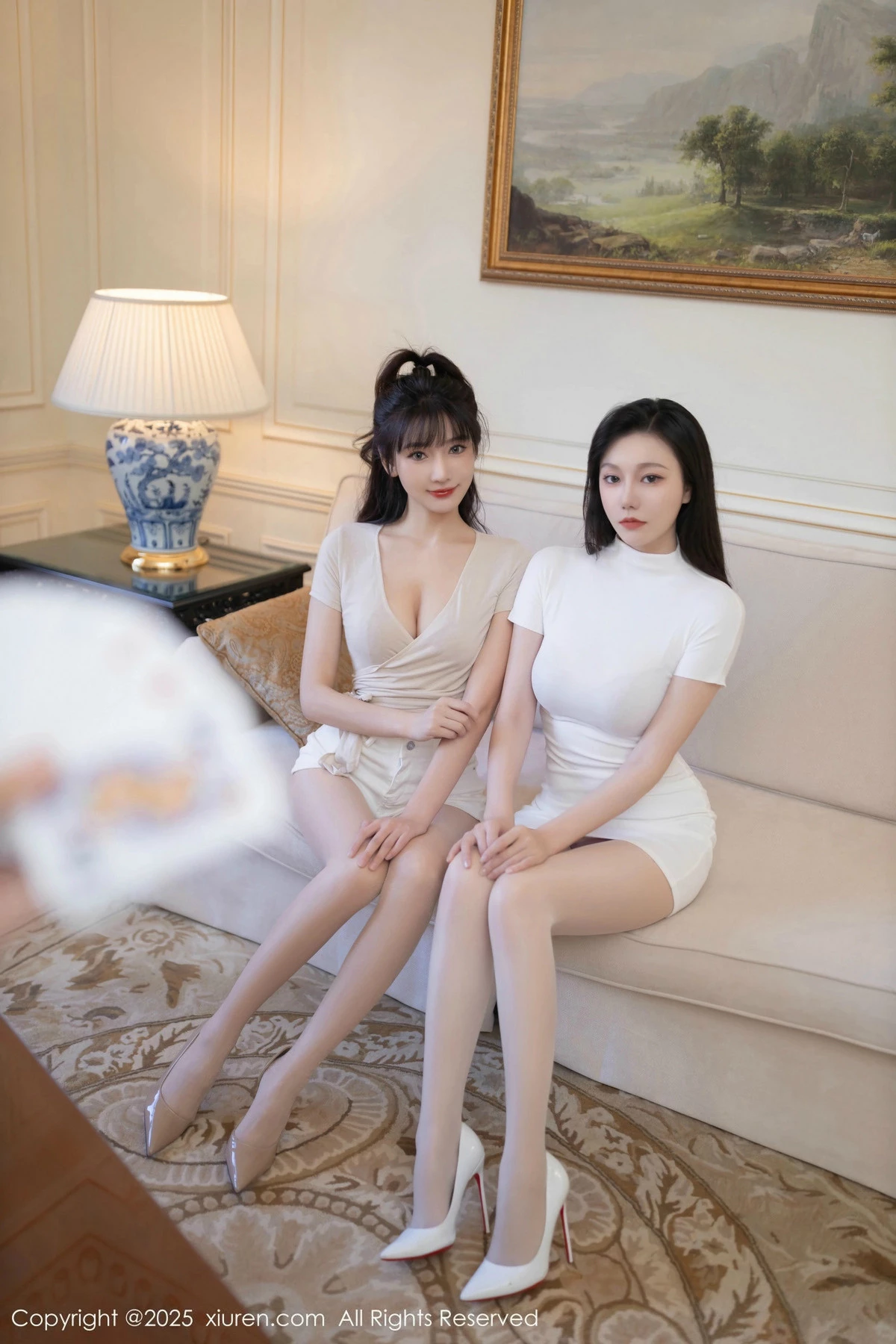 [[XiuRen秀人网]秀人网]No.9806_模特合集陆萱萱＆安然anran性感姐妹花蕾丝内衣撩人诱惑写真80P