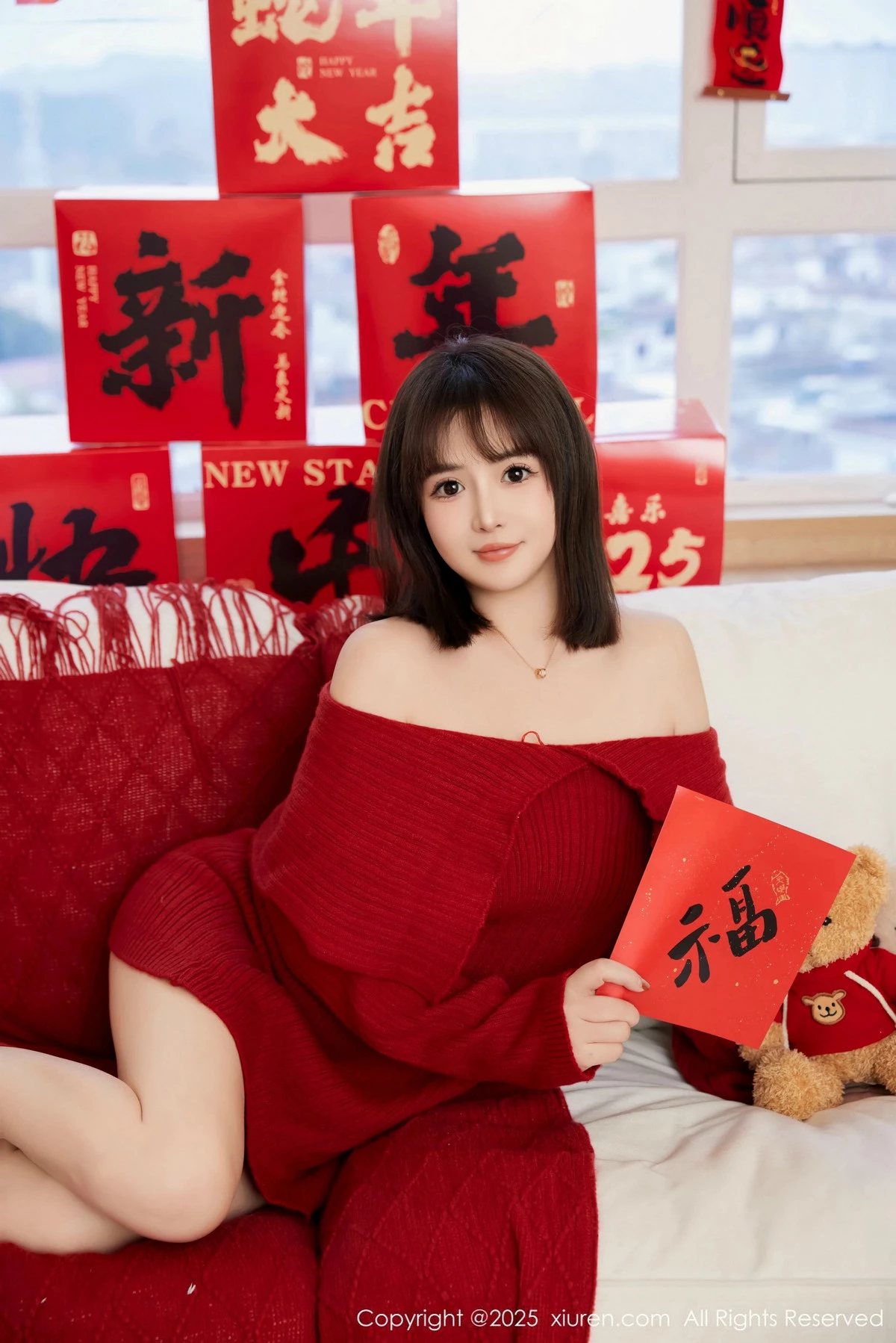 [[XiuRen秀人网]秀人网]No.9818_模特养乐多Doll新年主题性感喜庆红色内衣秀完美身材诱惑写真66P