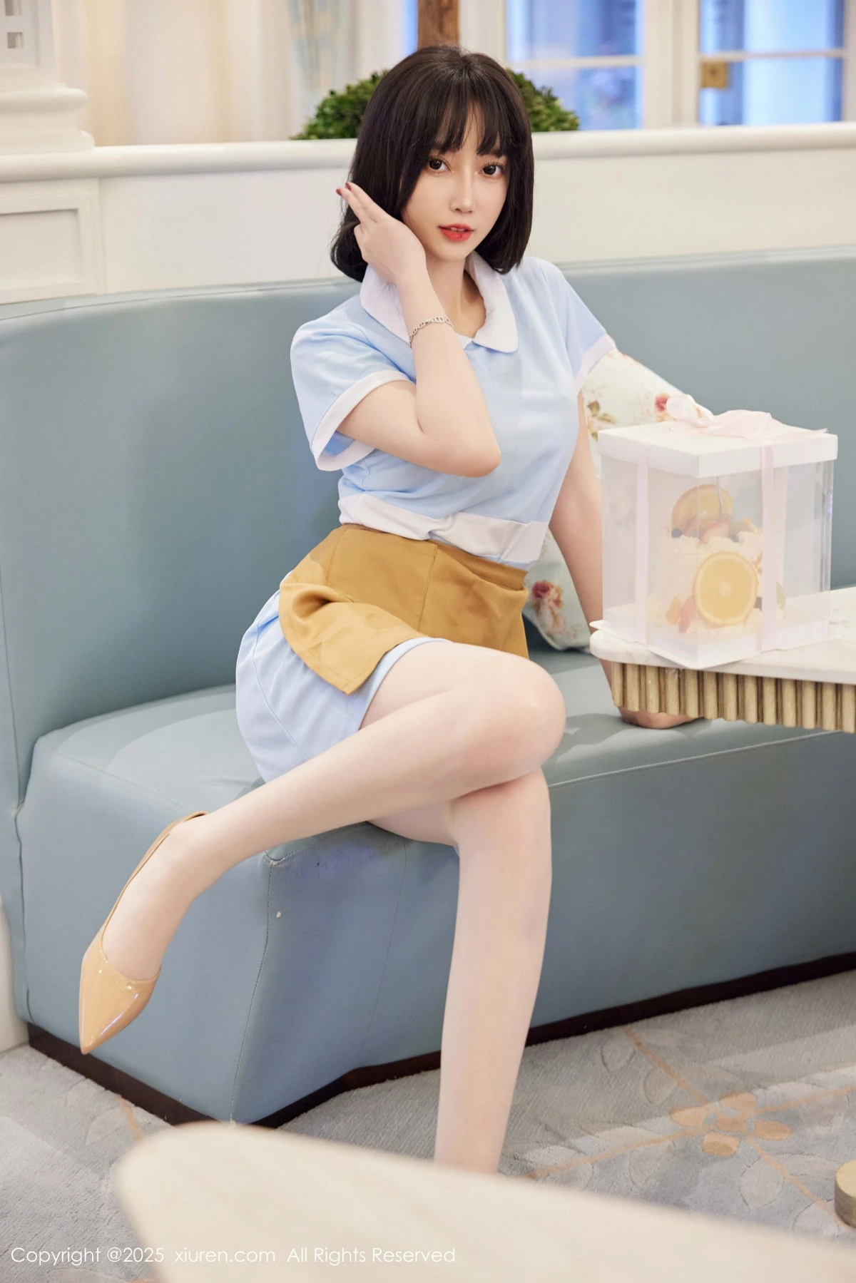 [[XiuRen秀人网]秀人网]No.9864_模特玥儿玥er性感蓝色连衣短裙配超薄肉丝秀曼妙身材诱惑写真82P