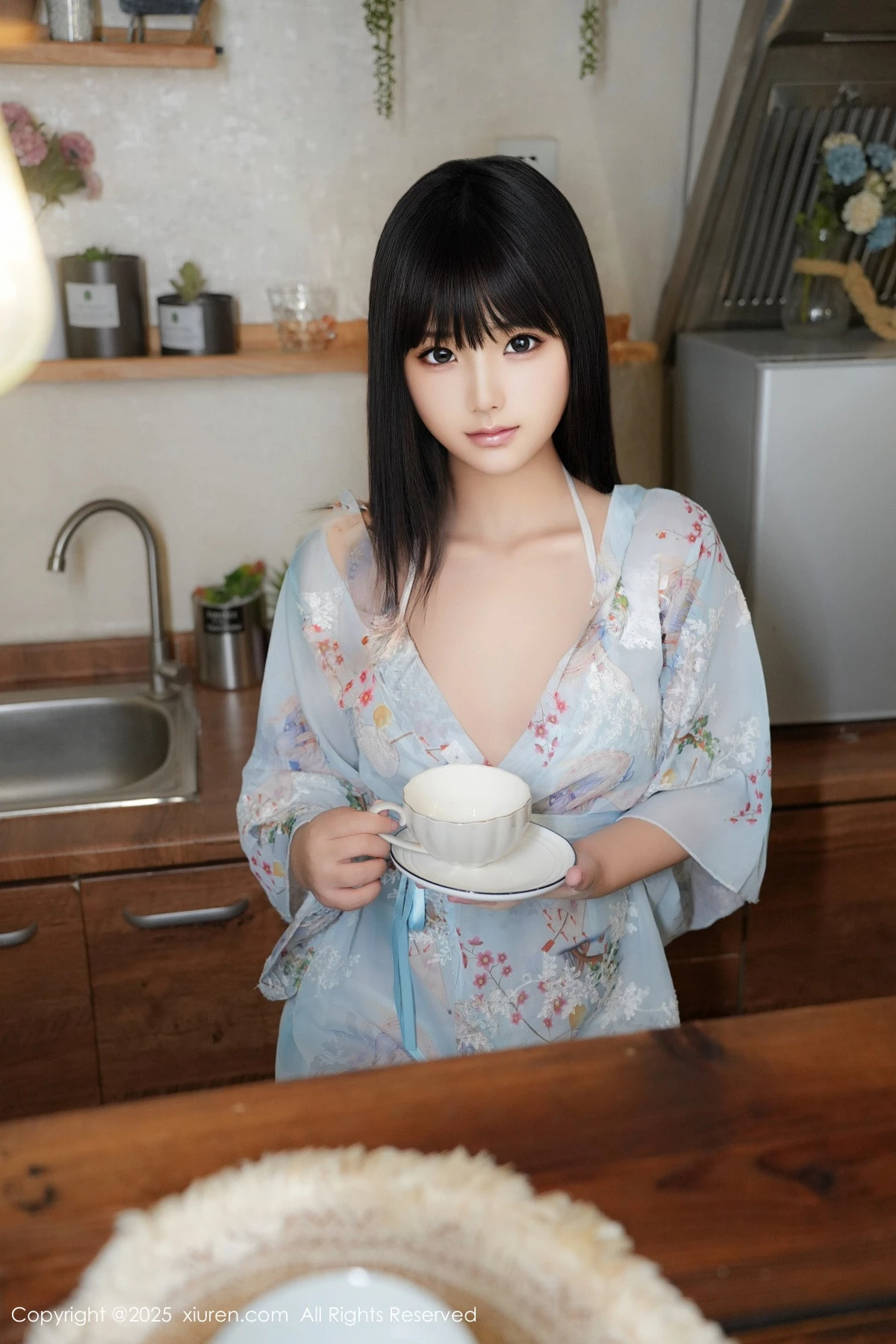 [[XiuRen秀人网]秀人网]No.9760_模特姚若兮vay性感浅绿碎花情趣裙配白丝裤袜秀曼妙身姿诱惑写真51P