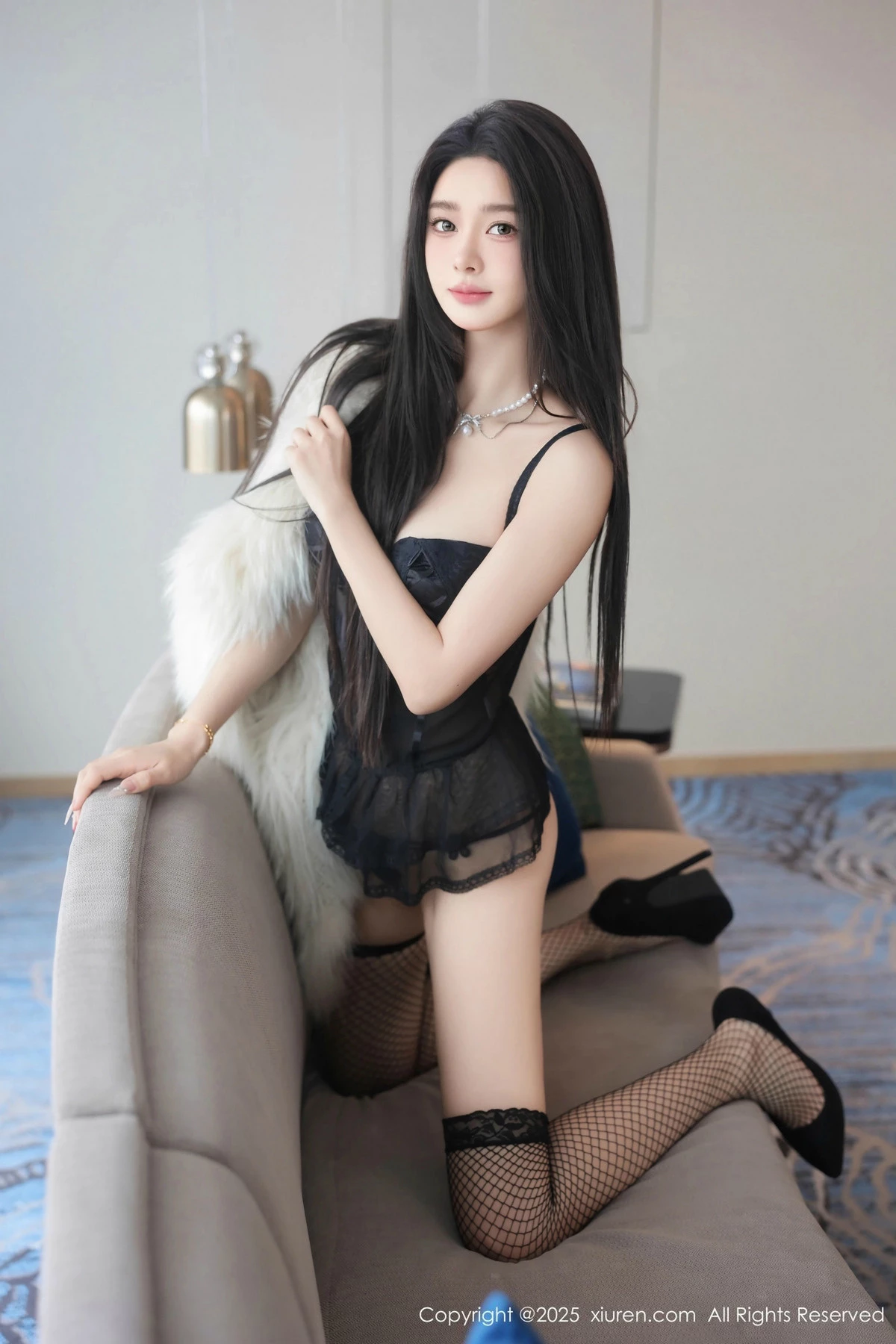 [[XiuRen秀人网]秀人网]No.9781_模特Candy糖糖性感黑色情趣内衣配黑丝网袜秀完美身材诱惑写真80P