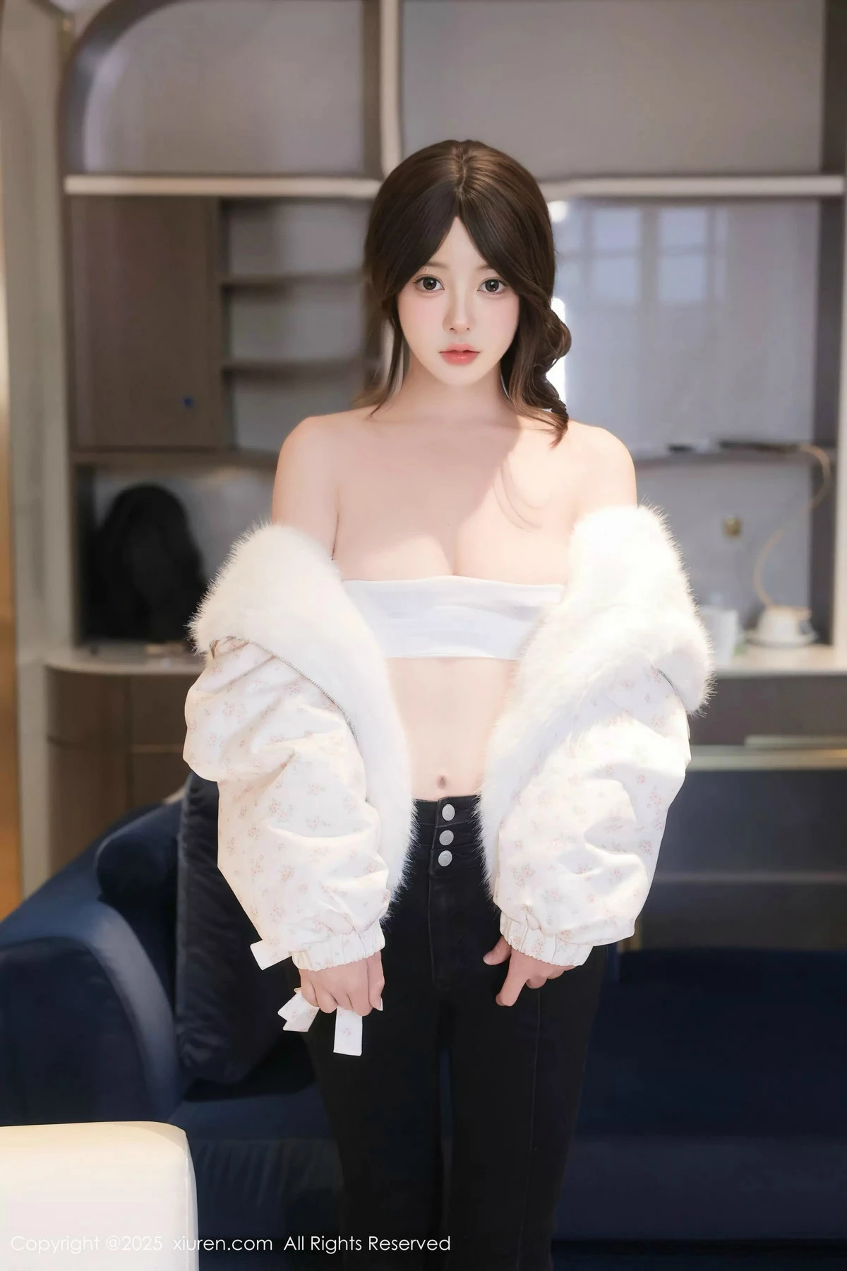 [[XiuRen秀人网]秀人网]No.9950_模特桃妖夭白色毛衣配牛仔裤露白色情趣内衣秀曼妙身姿诱惑写真72P