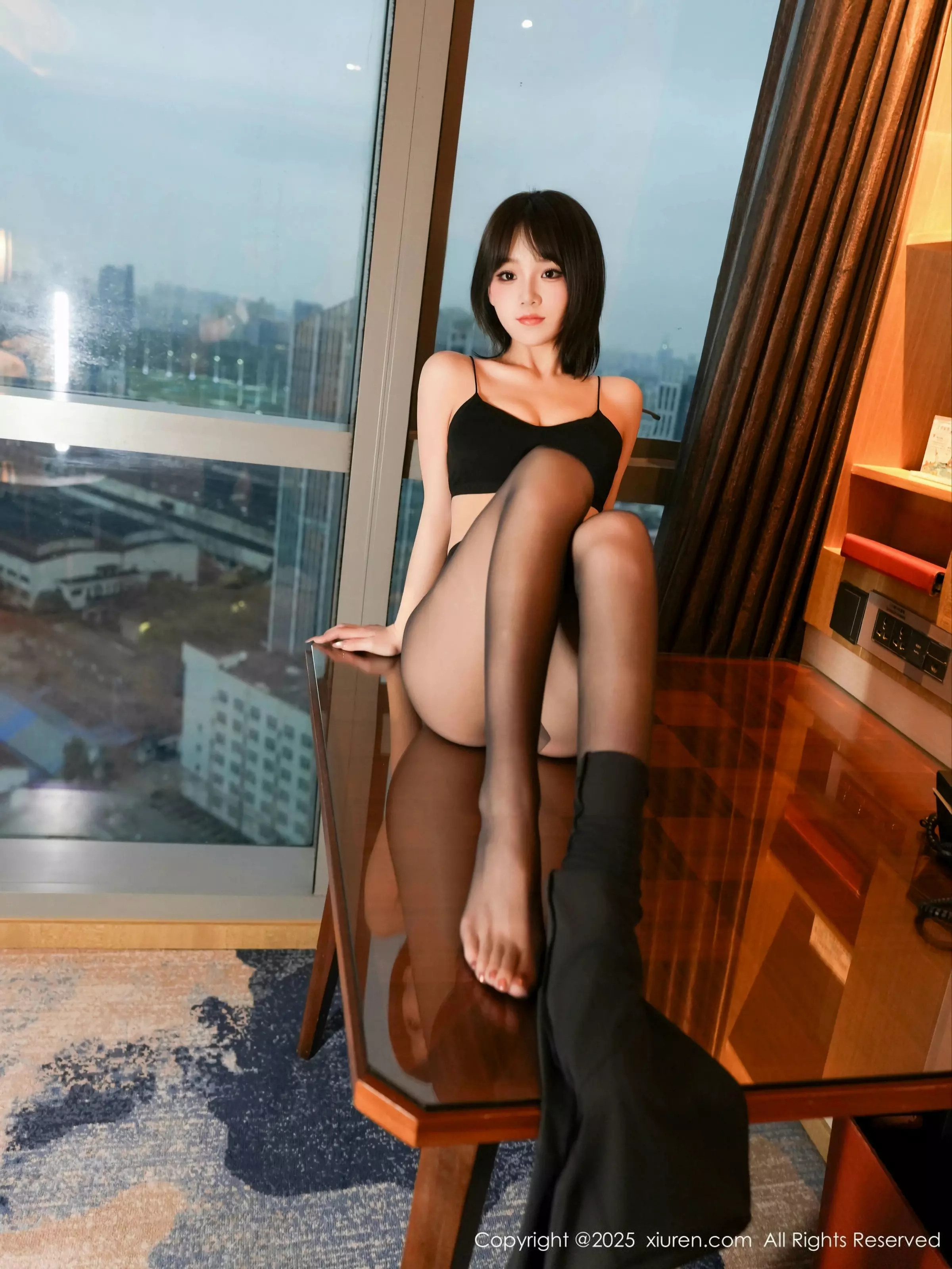 [[XiuRen秀人网]秀人网]No.10077_新人模特汁汁性感黑色瑜伽服配超薄黑丝秀苗条身材完美诱惑写真63P