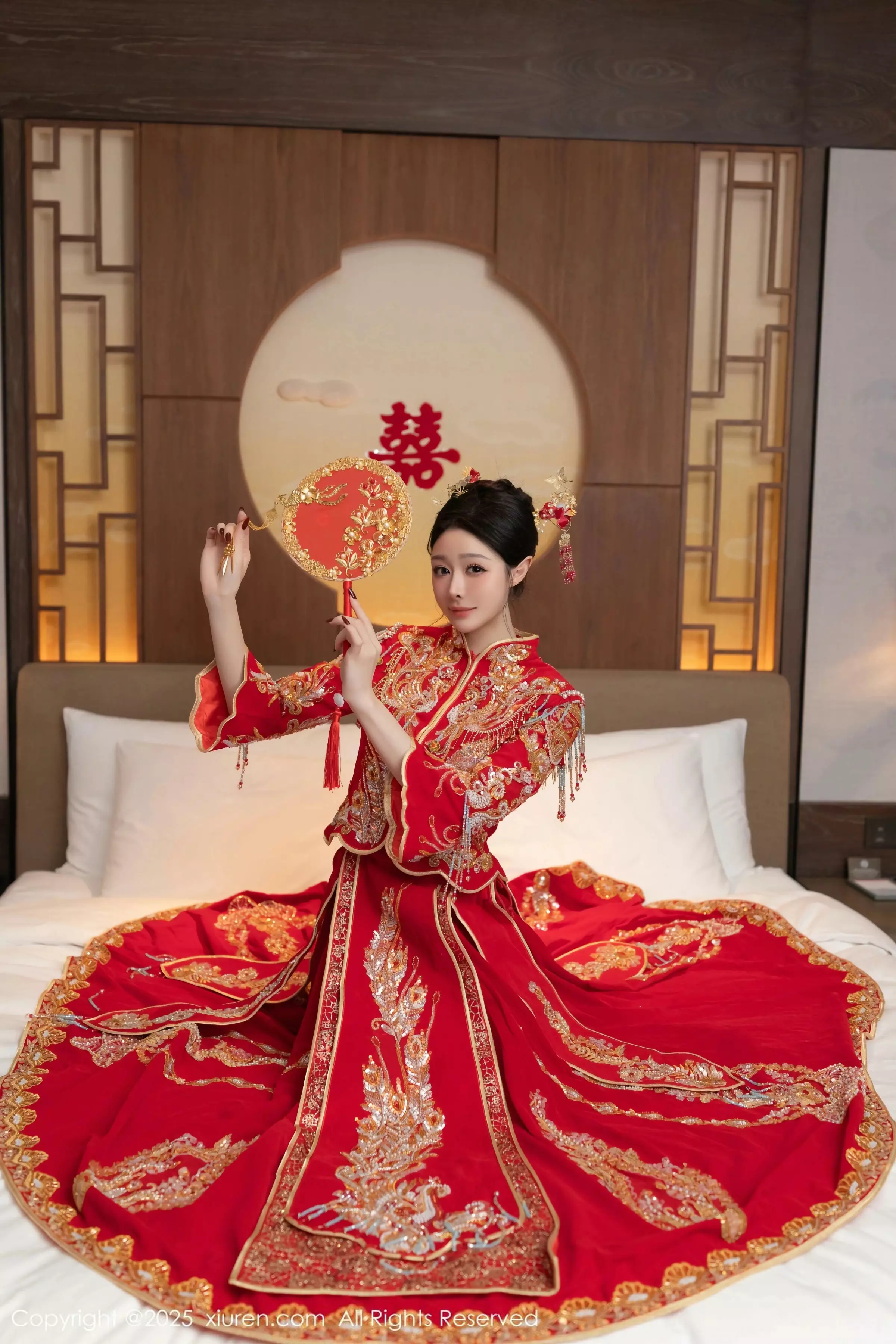 [[XiuRen秀人网]秀人网]No.10055_模特小逗逗新婚主题性感红色蕾丝内衣配黑丝吊袜完美诱惑写真82P