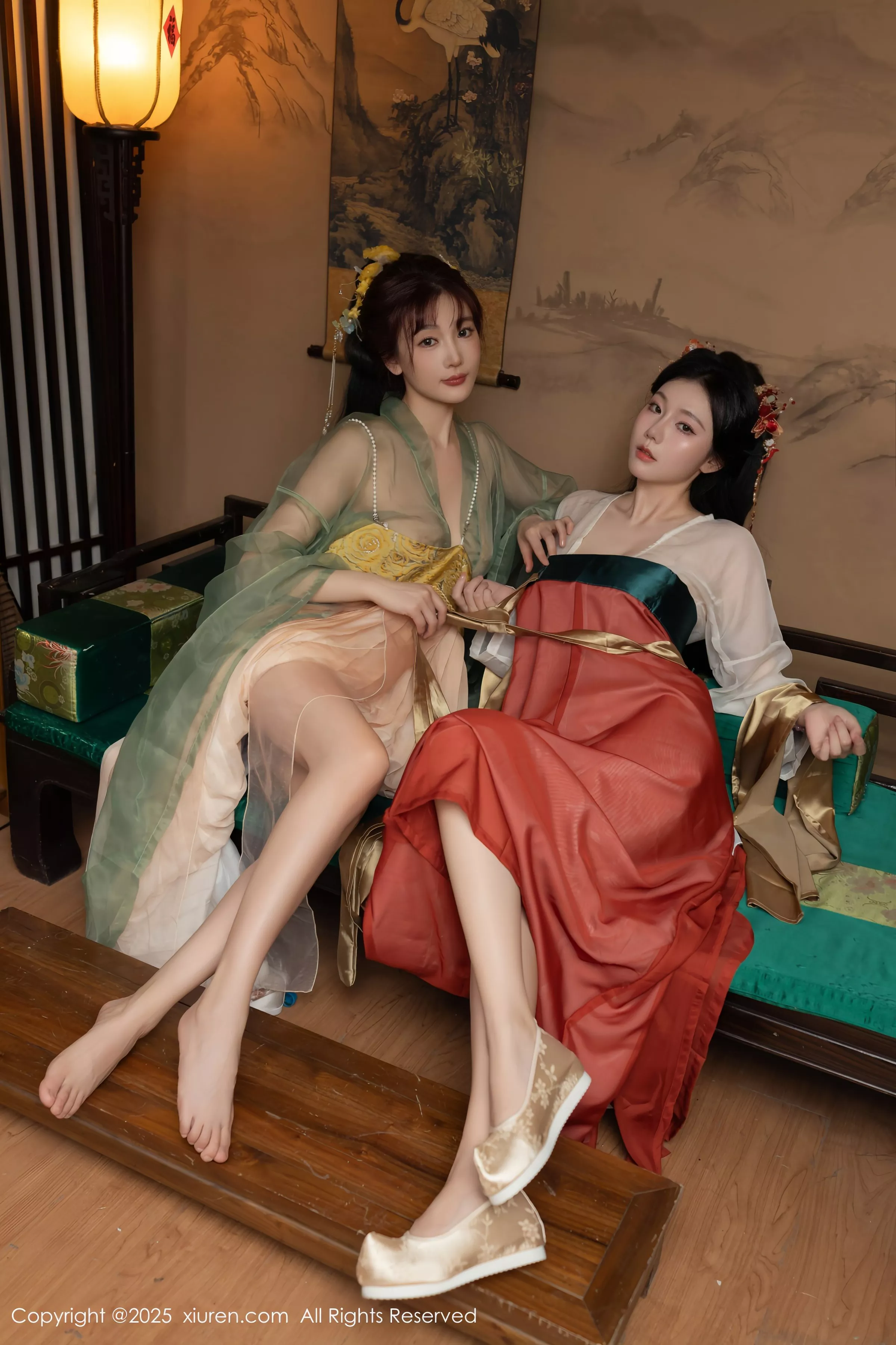 [[XiuRen秀人网]秀人网]No.10223_模特合集女神陆萱萱＆安然anran激情互动薄纱古装撩人诱惑写真80P