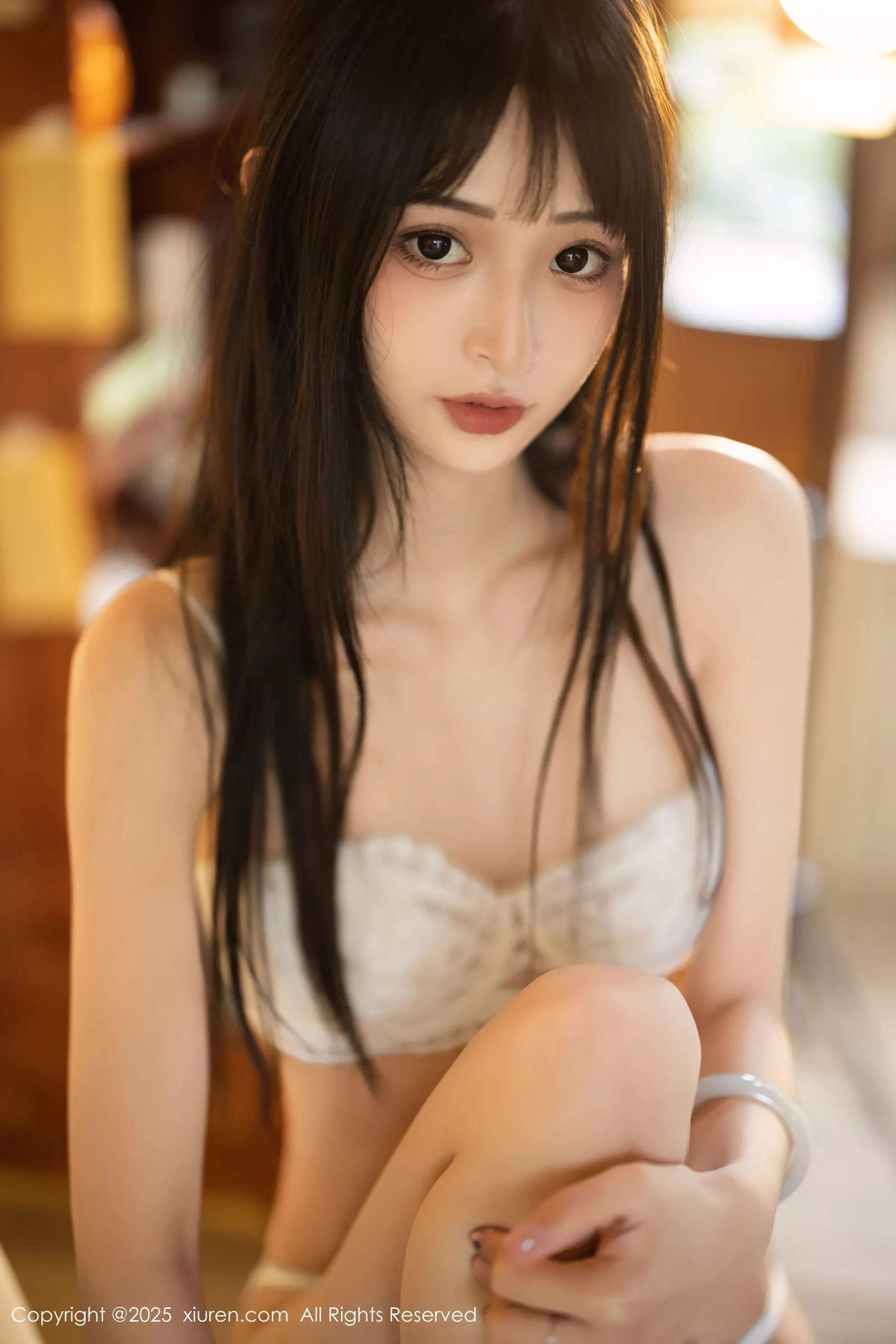 [[XiuRen秀人网]秀人网]No.10215_新人模特茂木希子性感红色裙子配肉色丝袜秀完美曲线诱惑写真82P