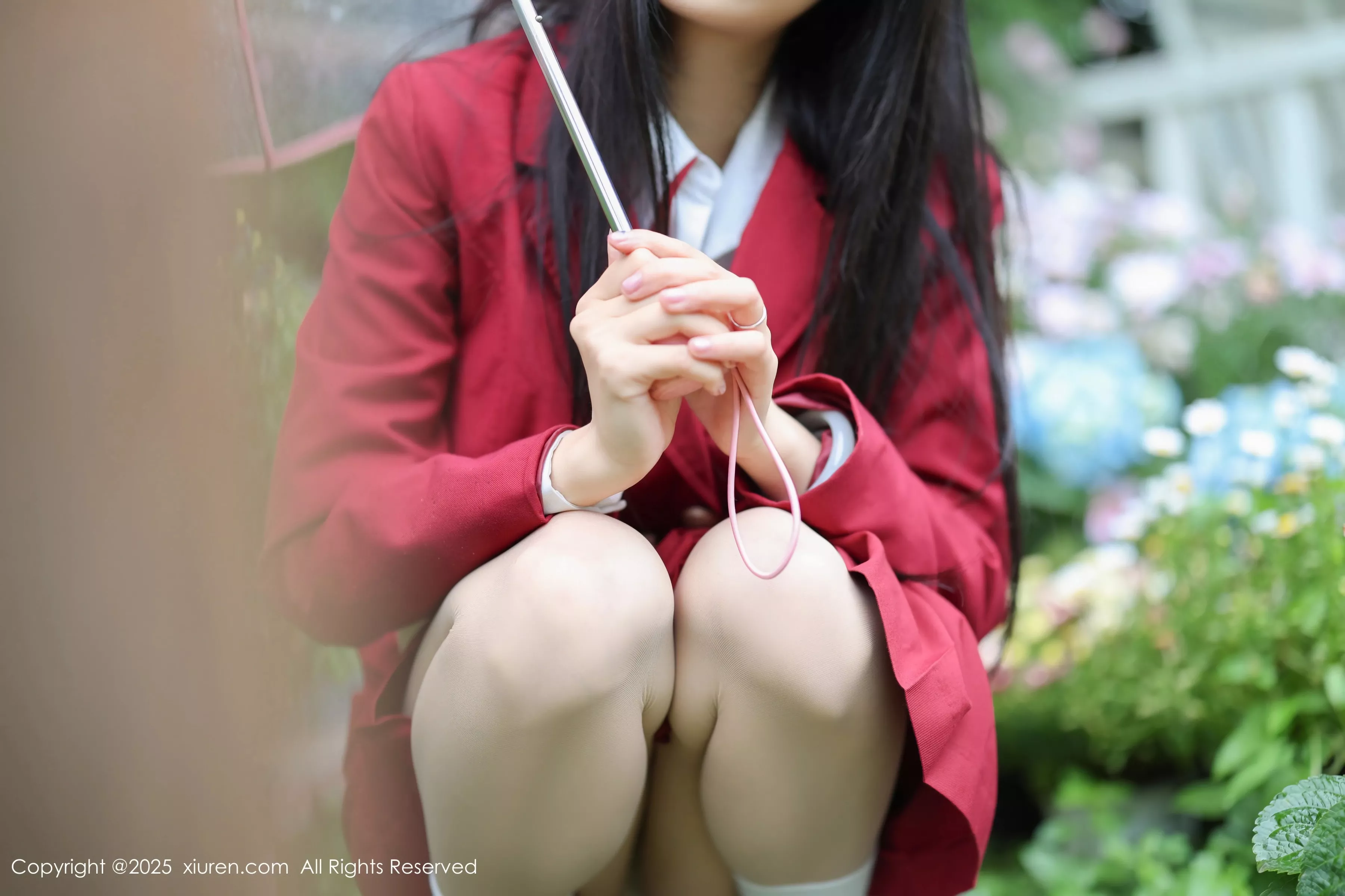 [[XiuRen秀人网]秀人网]No.10215_新人模特茂木希子性感红色裙子配肉色丝袜秀完美曲线诱惑写真82P