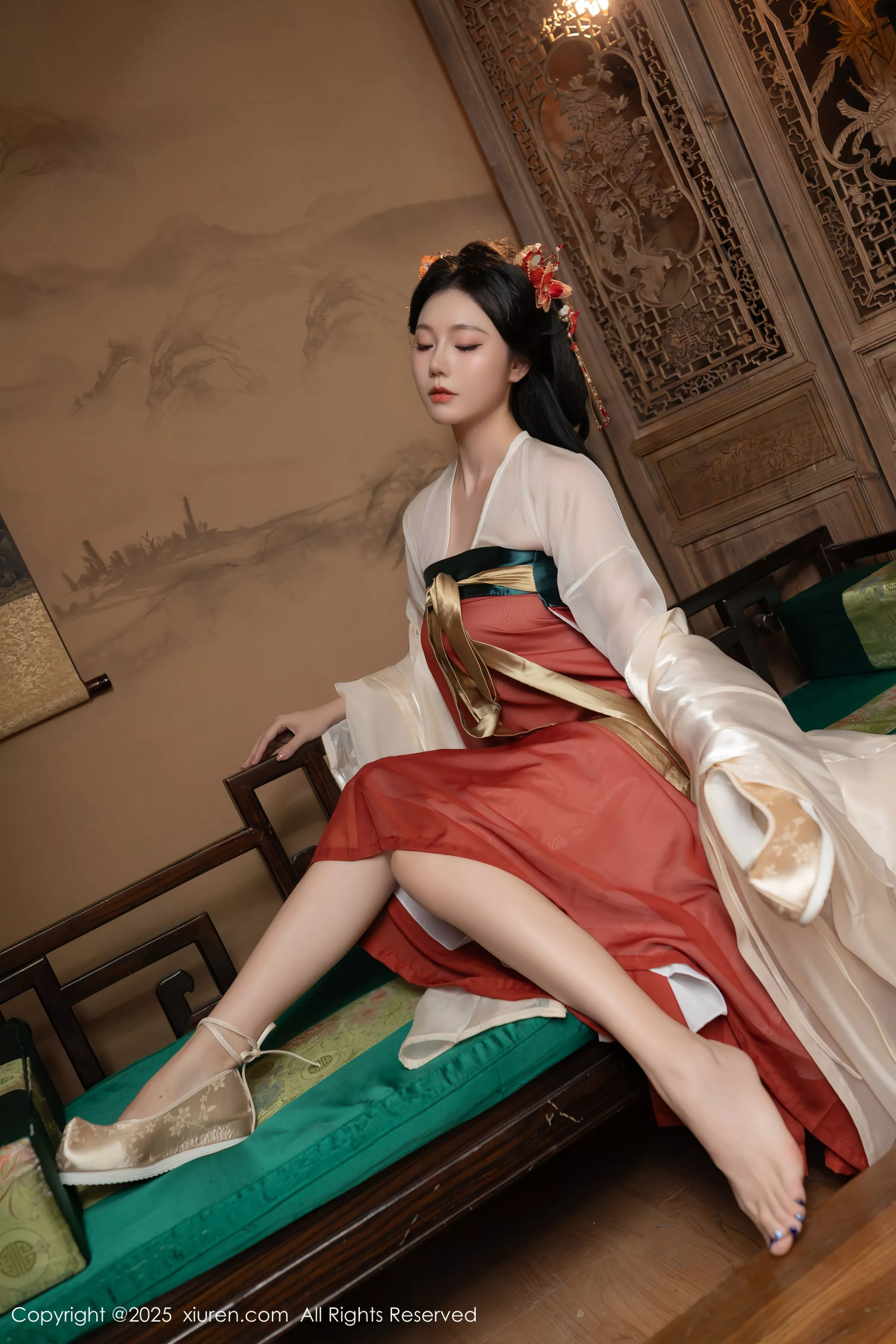 [[XiuRen秀人网]秀人网]No.10223_模特合集女神陆萱萱＆安然anran激情互动薄纱古装撩人诱惑写真80P