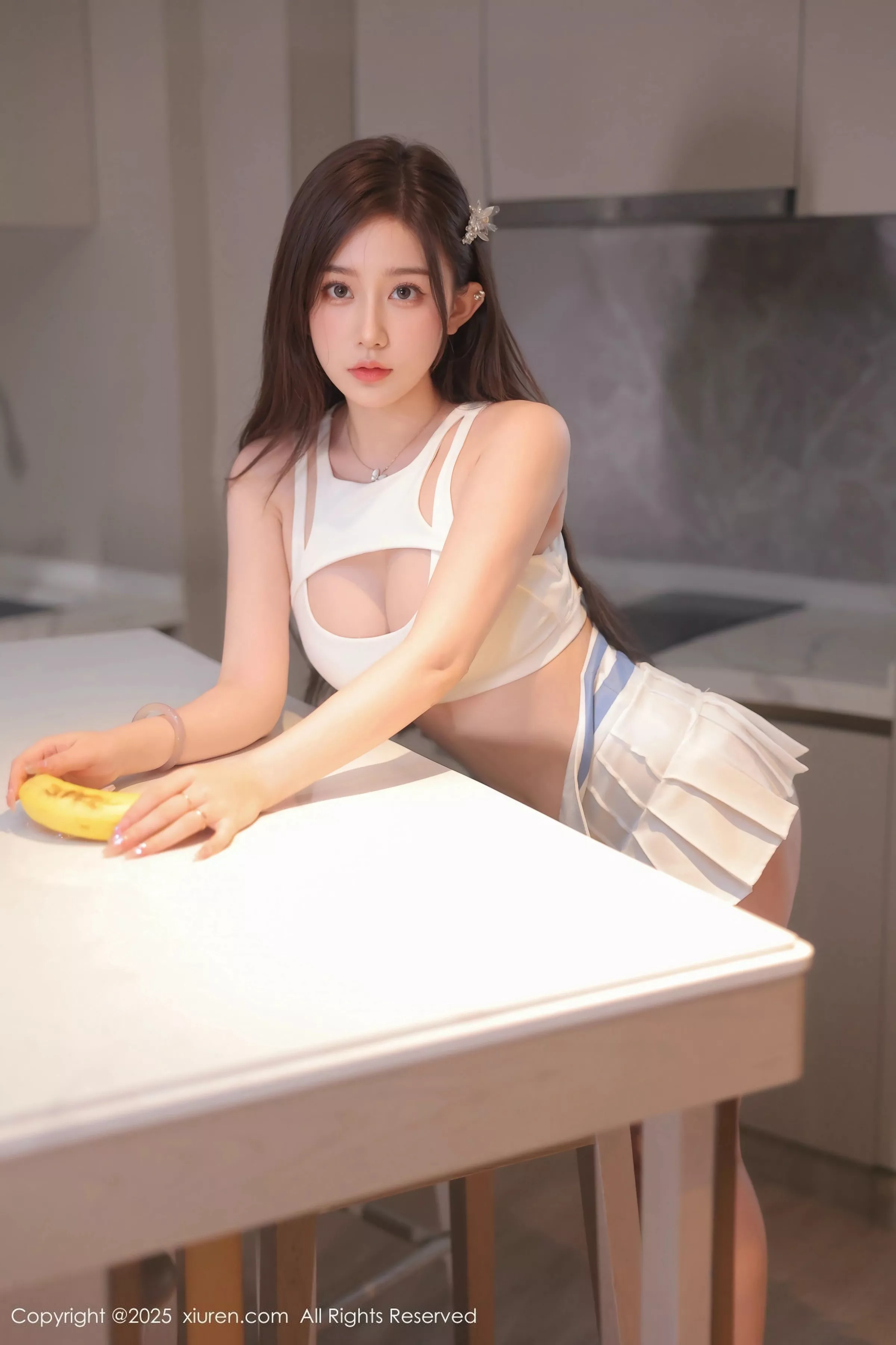 [[XiuRen秀人网]秀人网]No.10254_新人模特奶油猫呀性感白色短裙+白色浴袍秀丰满身材诱惑写真86P