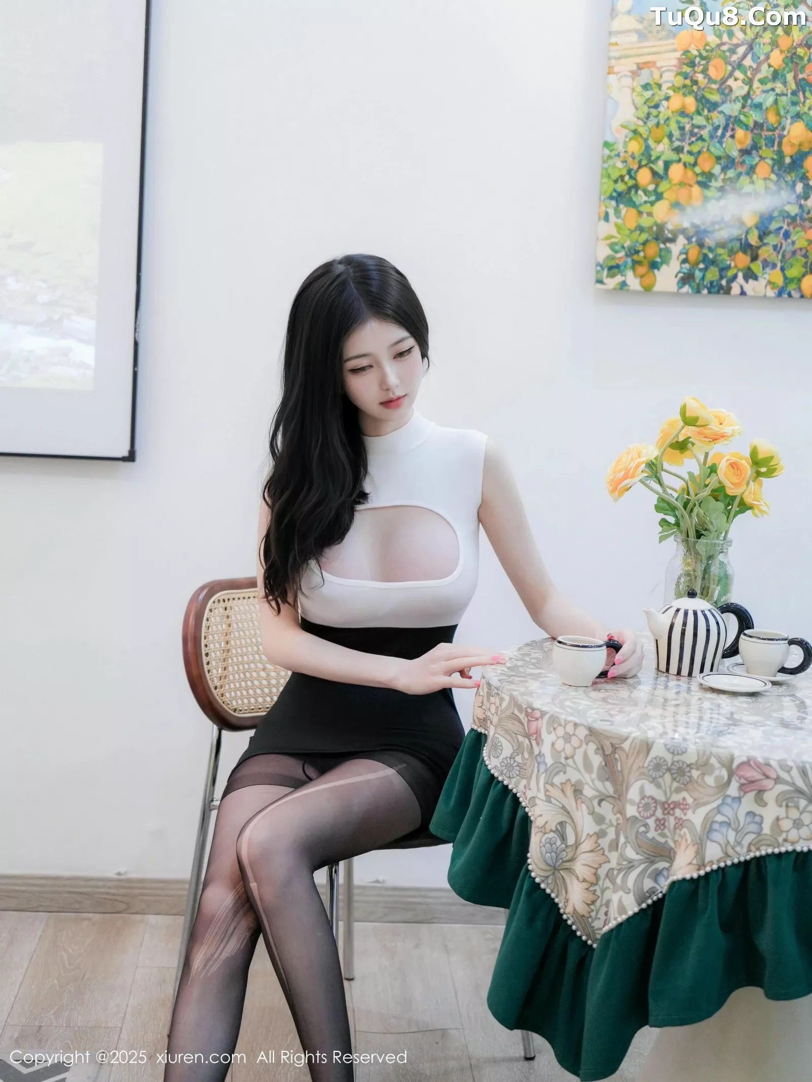 [[XiuRen秀人网]秀人网]No.10340_模特白小蝶私房性感白色T恤配破烂黑丝秀完美曲线撩人诱惑写真54P