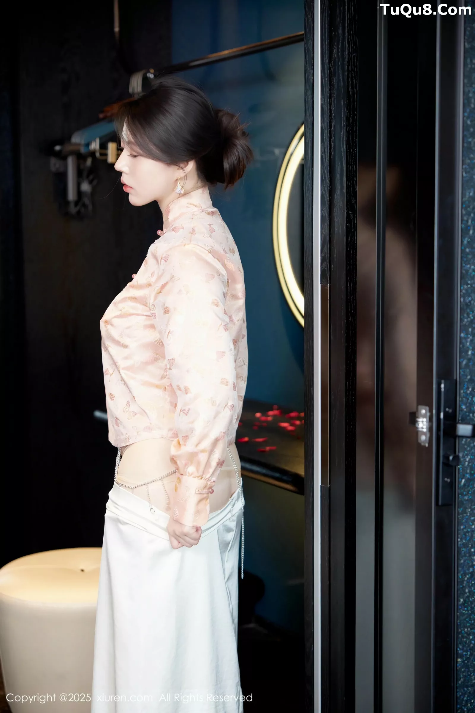 [[XiuRen秀人网]秀人网]No.10341_模特白茹雪abby性感旗袍服饰露宝石情趣内衣秀火辣身材诱惑写真72P