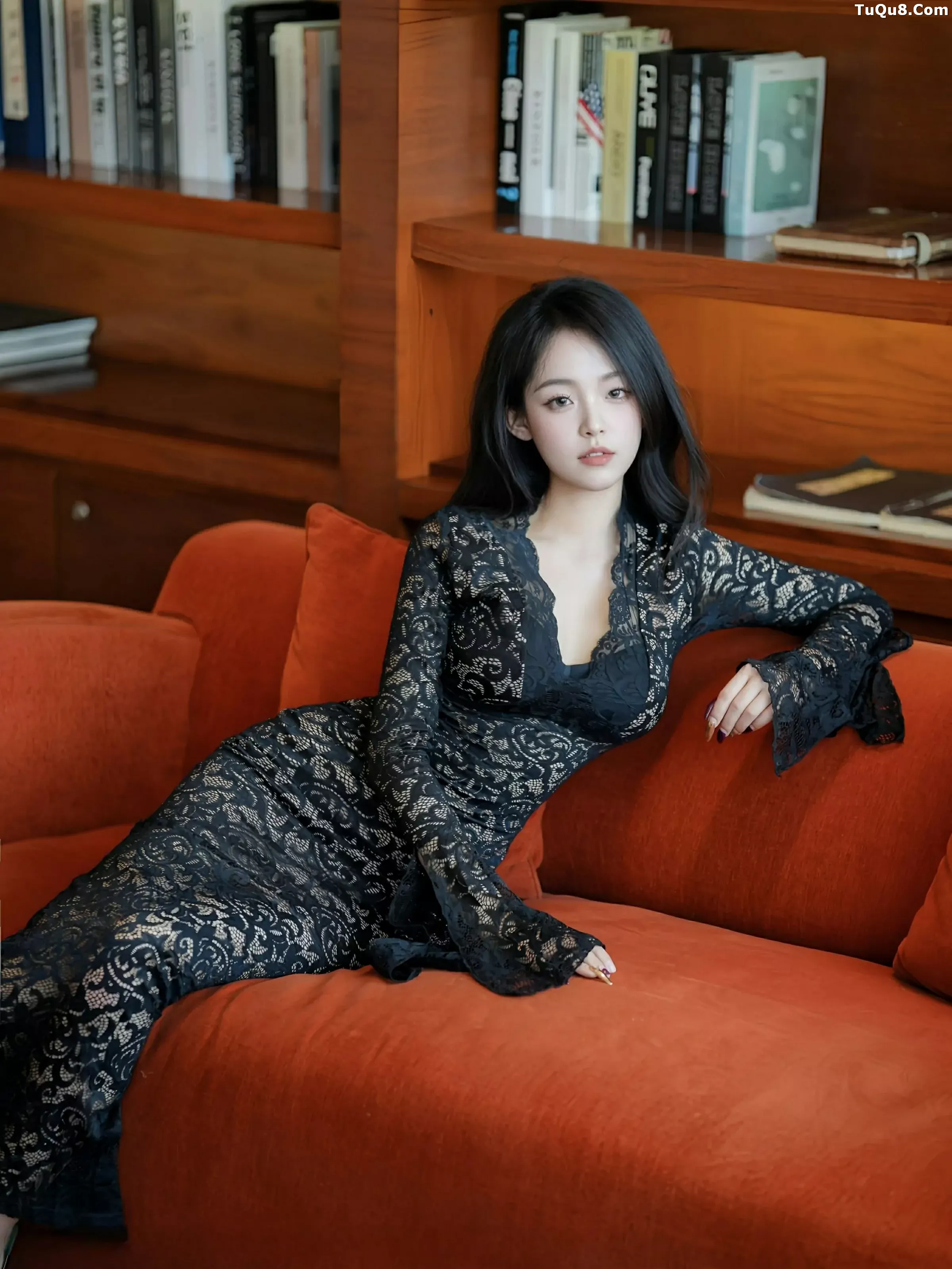 [[XiuRen秀人网]秀人网]No.10360_模特白琮瑗性感黑色蕾丝长裙半撩露白色内衣秀修长美腿诱惑写真61P