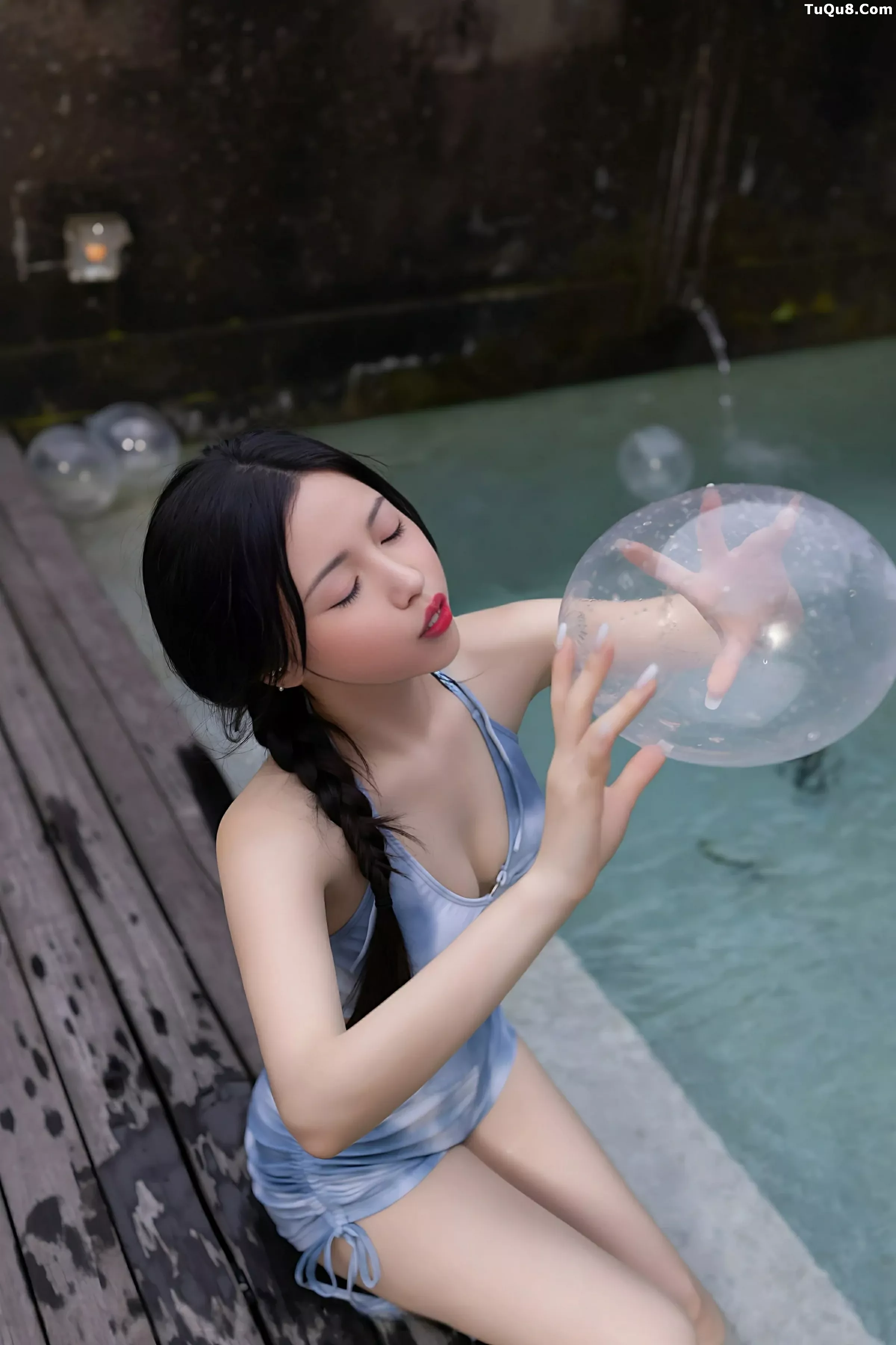 [[XiuRen秀人网]秀人网]No.10377_模特鱼子酱Fish白色轻透服饰露蓝色比基尼秀曼妙身姿诱惑写真80P