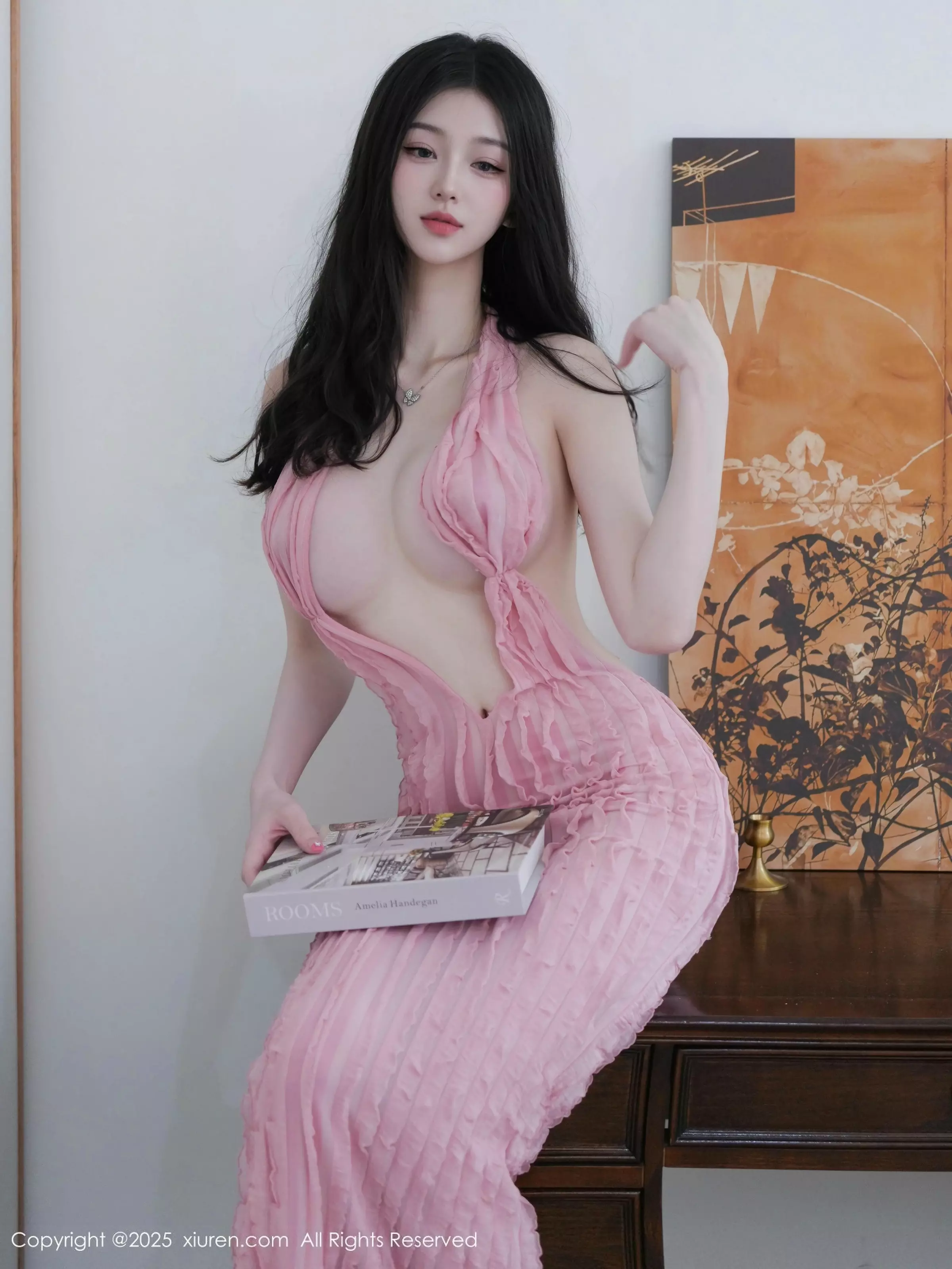[[XiuRen秀人网]秀人网]No.10309_新人模特白小蝶性感粉色连衣裙露白色内衣秀完美曲线诱惑写真80P